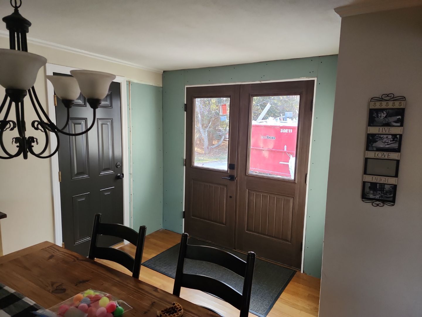 Exterior remodeling in Carlsile, MA by UBrothers Construction