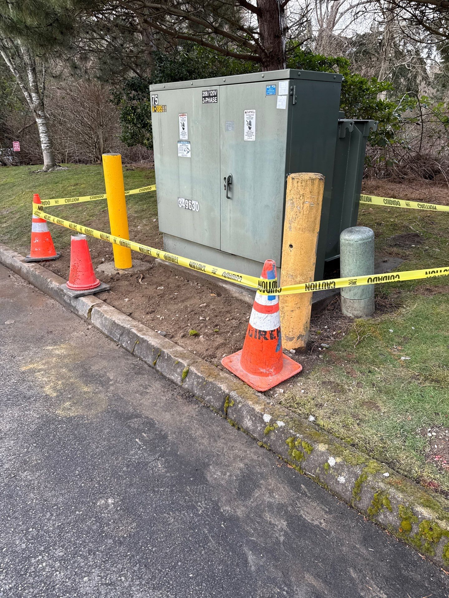 Striping, Asphalt Patch Repair & Concrete Curbing | Edmonds  by Jireh Asphalt & Concrete Inc 