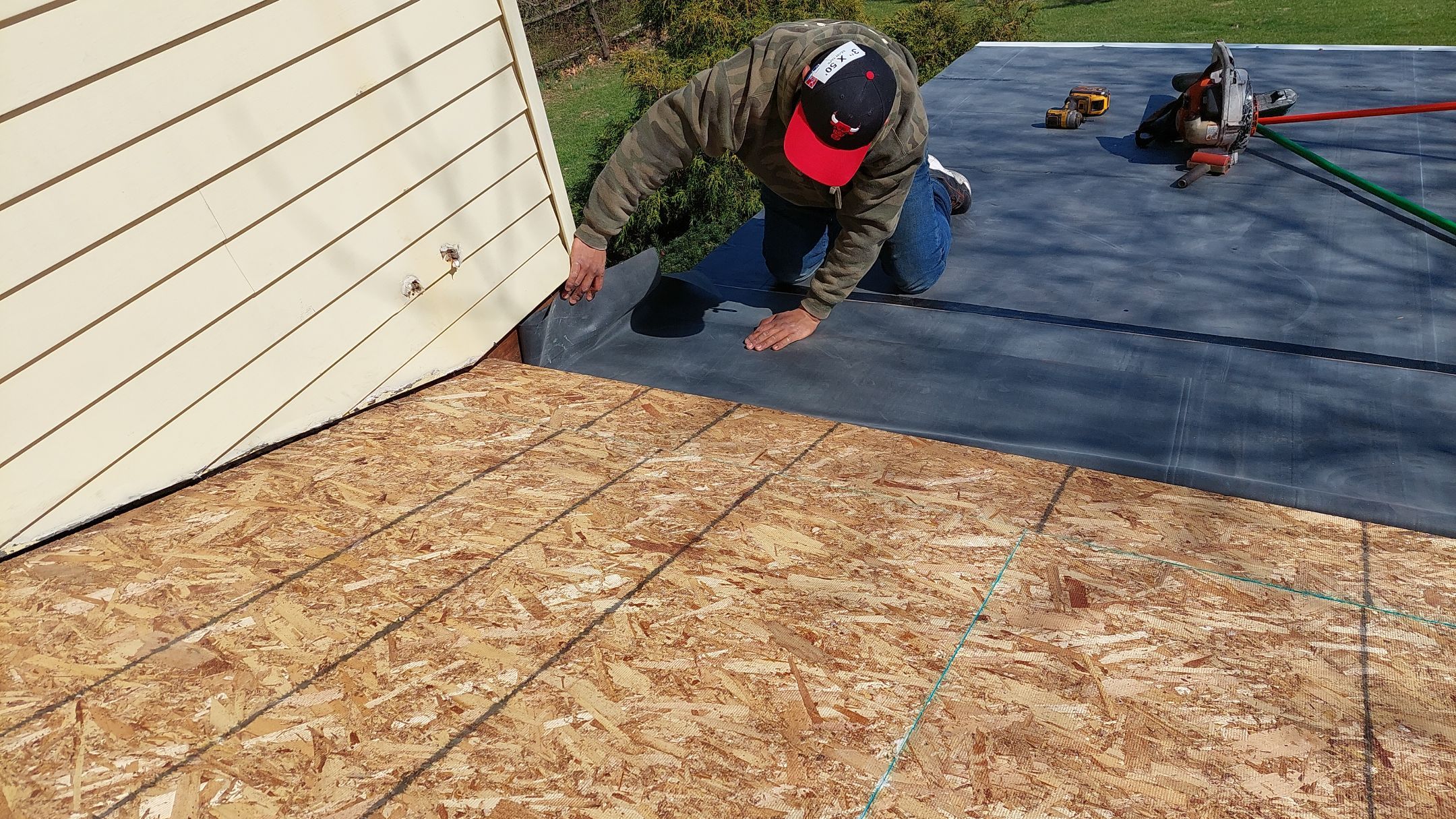 Black Shadow & Rubber by Tamlin Roofing