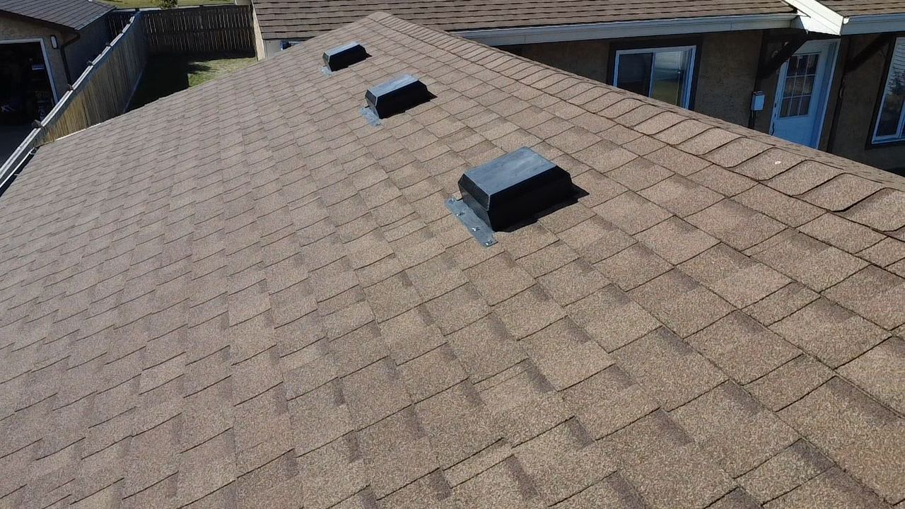 Sunset Cedar on Mystique by 2thetop Roofing