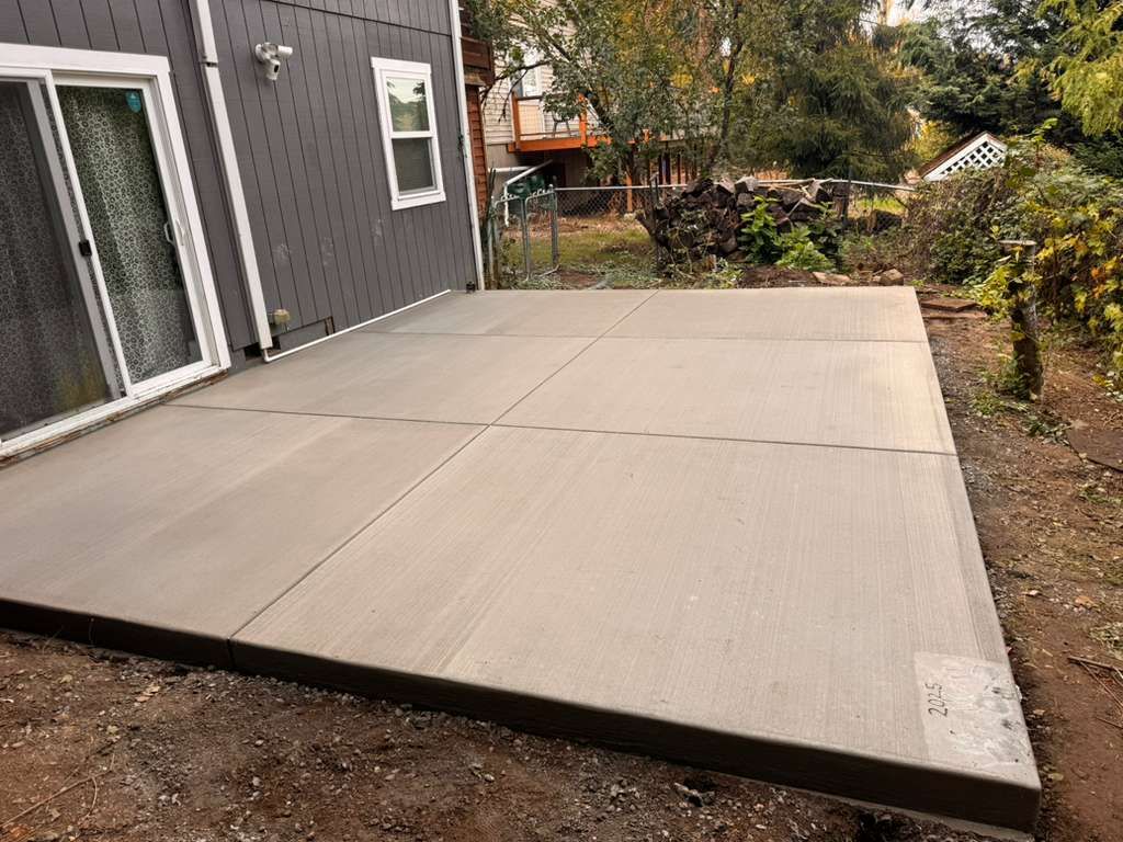 Concrete Pad by Hawthorne General Construction