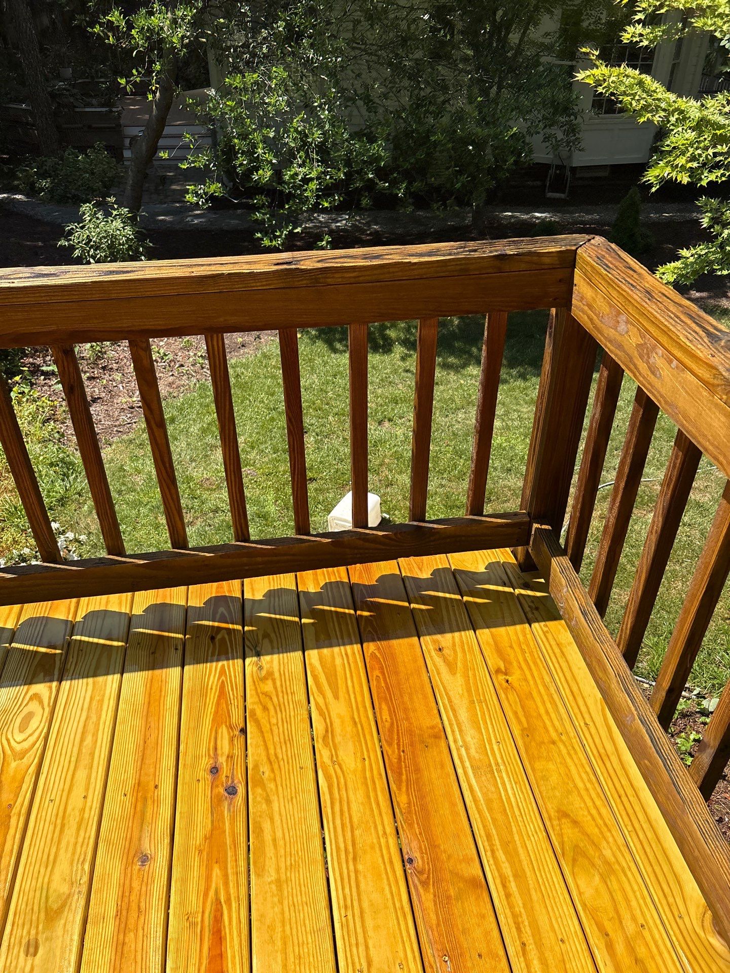 Wood Deck using Wood Sealant by DuraSeal