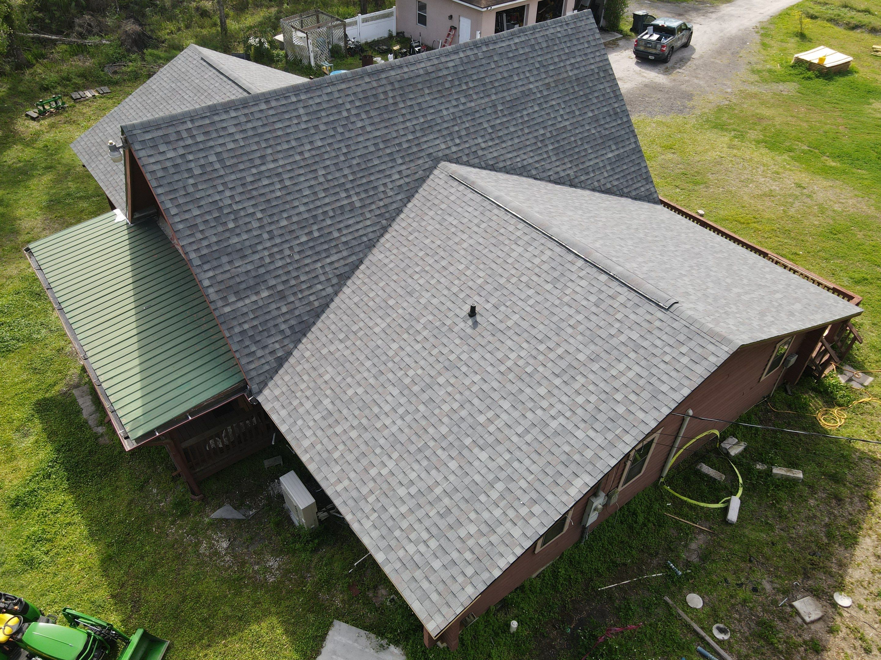 Roof Replacement in Wimauma FL by Steadfast Roofing 