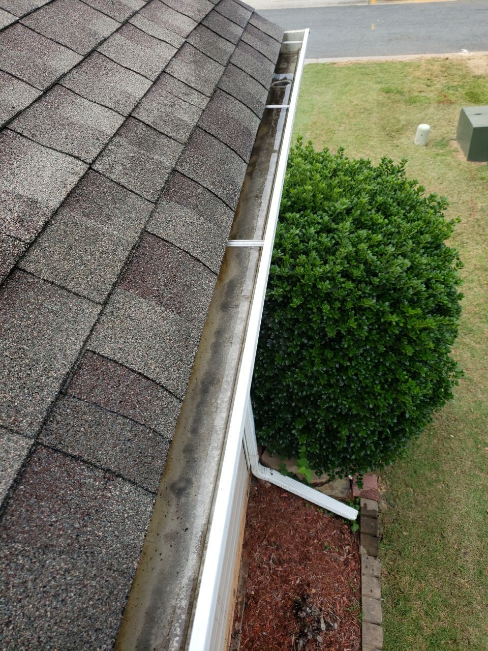 House Wash using cleaner by Power Wash Masters LLC