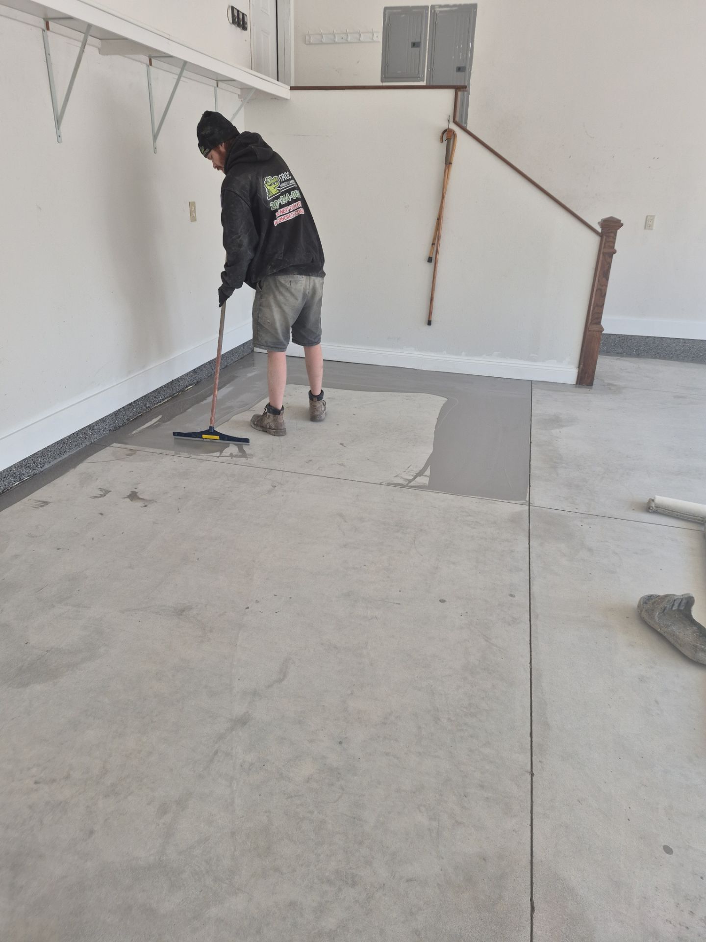 Slate Hybrid Polyaspartic Garage Floor Coating in Rathdrum, Idaho by Croc Coatings, LLC