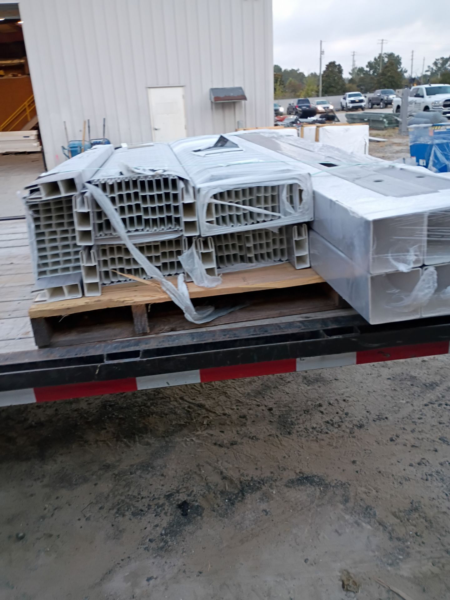 Sterling Aluminum and Gray Hamilton Vinyl Project in New Bern by Superior Fence and Rail