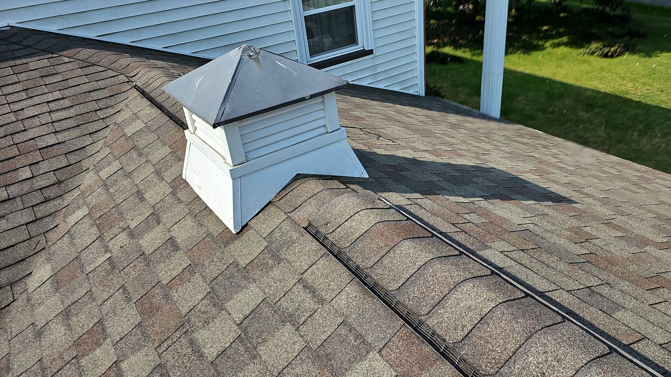 ATLAS PINNACLE COLOR: WEATHERWOOD DRIP EDGE: WHITE by Eagle Eye Roofing