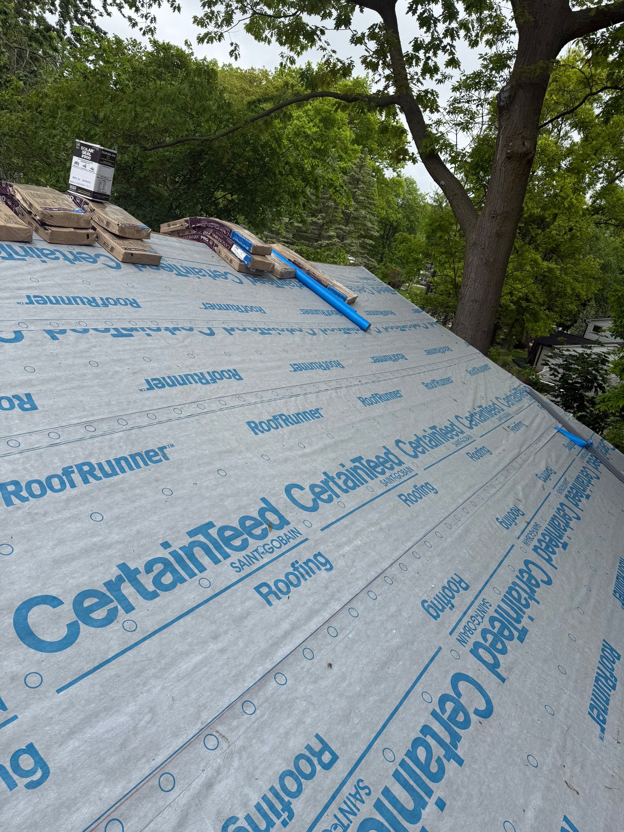 Project by Eave Roofing by Eave Roofing