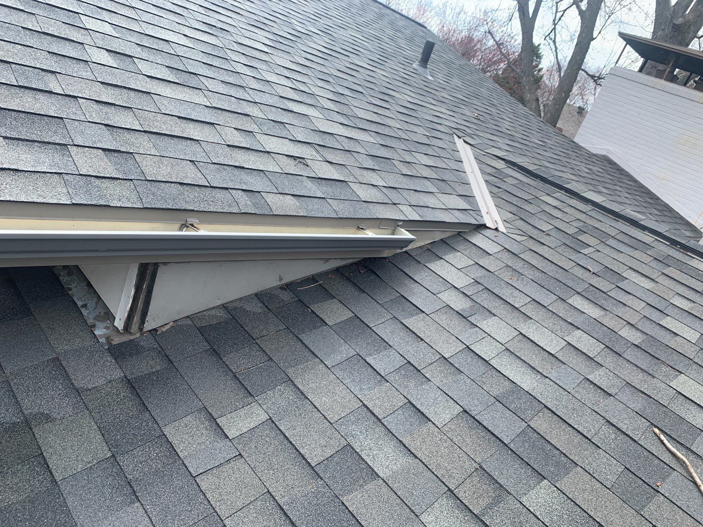 Weathered Wood by White Castle Roofing