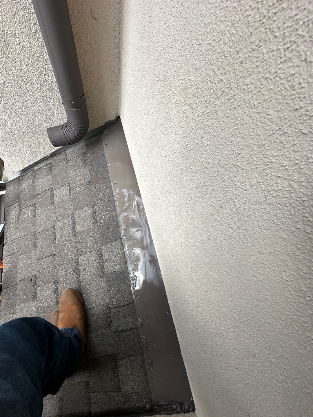 Hail Damage using Owen's Corning Duration (Lifetime) Shingles by Roof Repair Company
