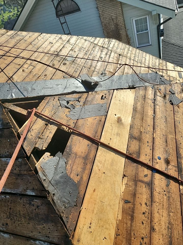 ATLAS PINNACLE COLOR: WEATHERED WOOD DRIP EDGE: MUSKET BROWN by Eagle Eye Roofing