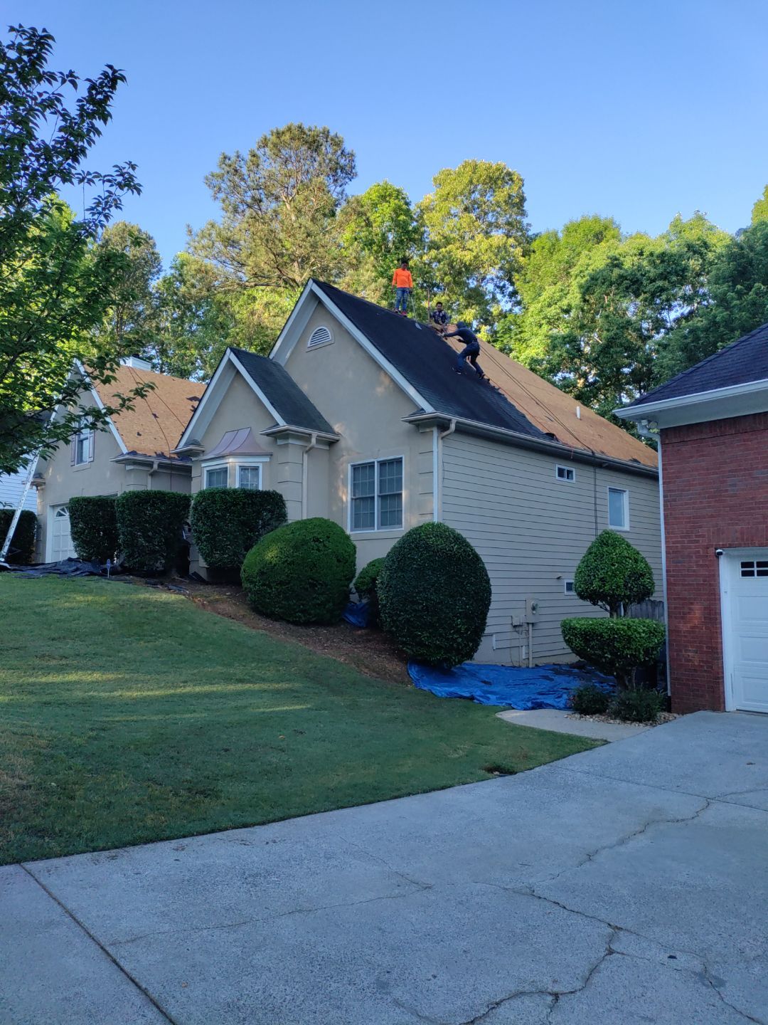 Residential Roof Replacement using Owens Corning Estate Gray by Inspector Roofing and Restoration