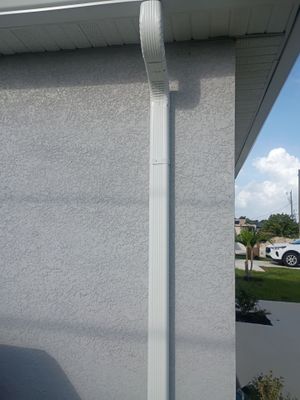 Seamless Aluminum Gutter Installation using K-Style Seamless Gutters in Cape Coral FL