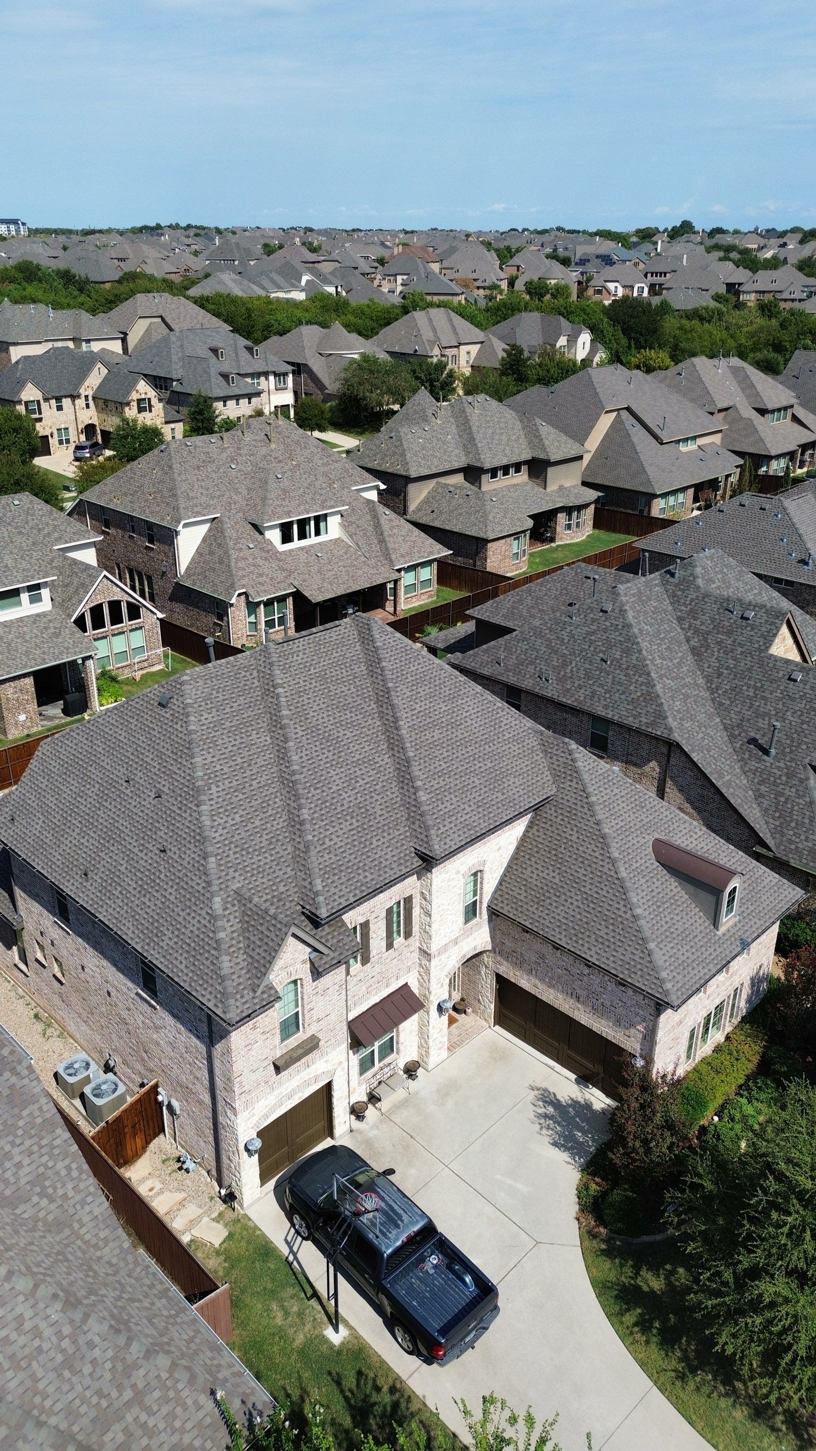 GAF HDZ - Weathered Wood by Elite Roofing LLC