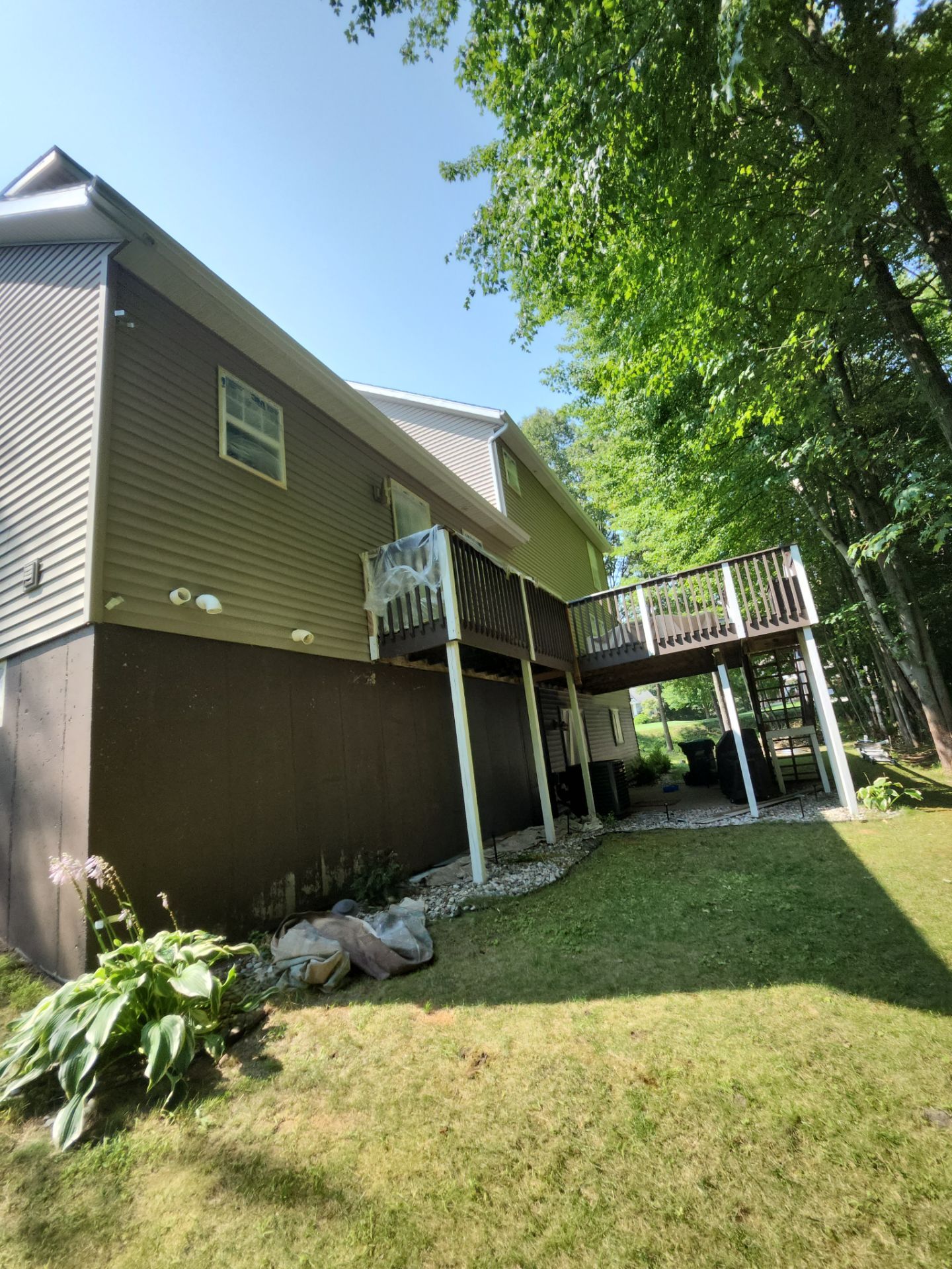 Exterior home painting. by Gordon Painting