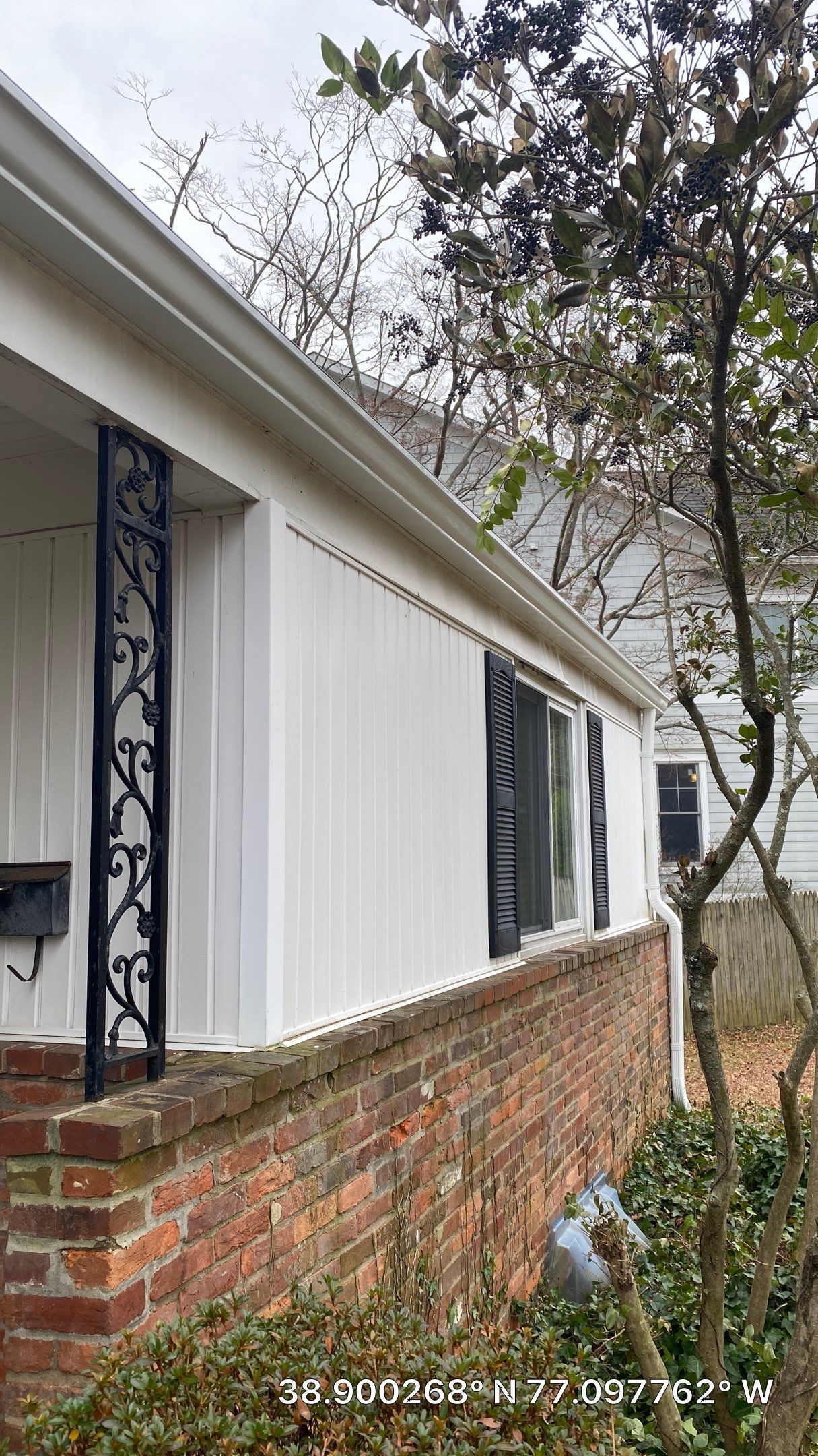 Arlington: CertainTeed Landmark Pro Designer Shingles in Max Def Burnt Sienna by RM Banning, Inc.