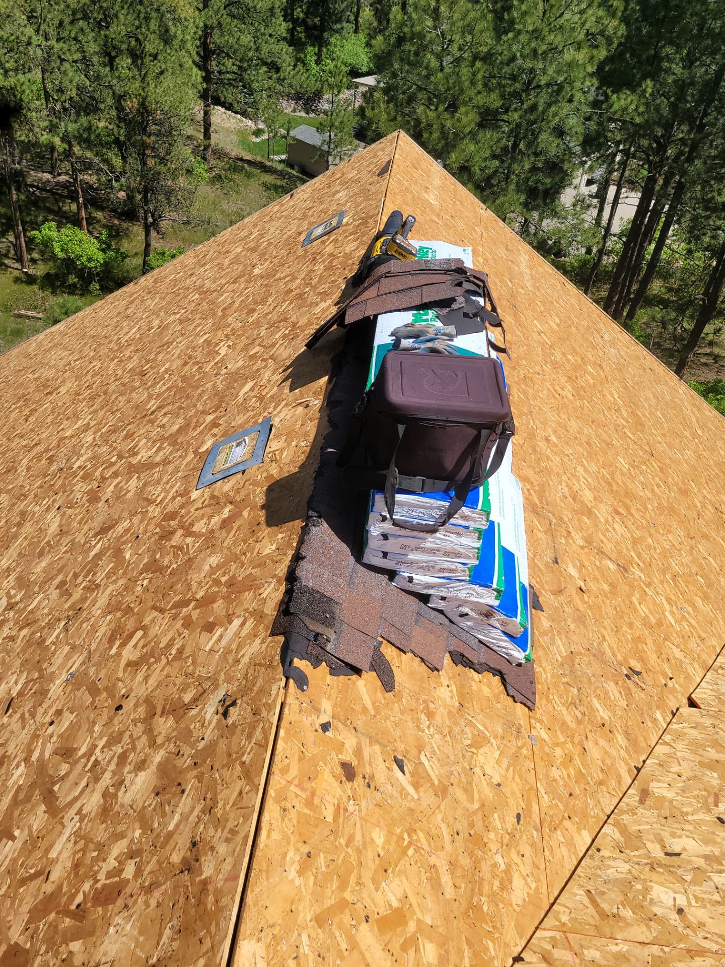 Malarkey Vista AR color antique brown by Golden Spike Roofing
