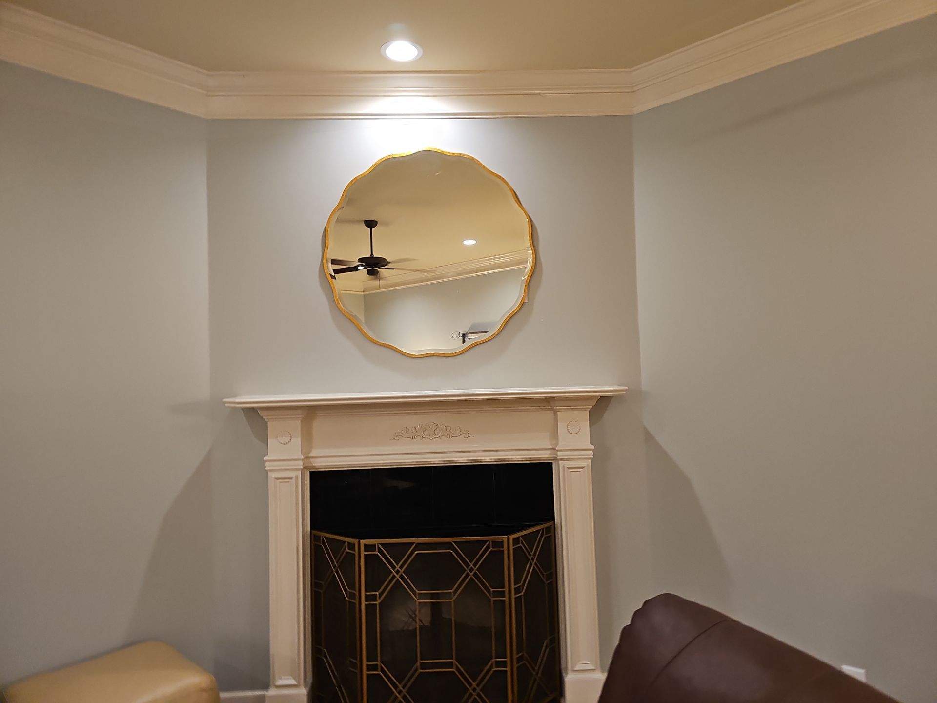 Art & Mirror Hanging Projects by Hangman Mounting & Installation 