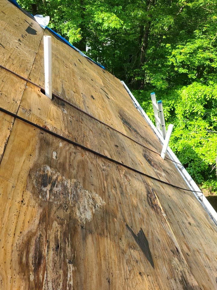 Clifton - CertainTeed Landmark Charcoal Black by RM Banning, Inc.