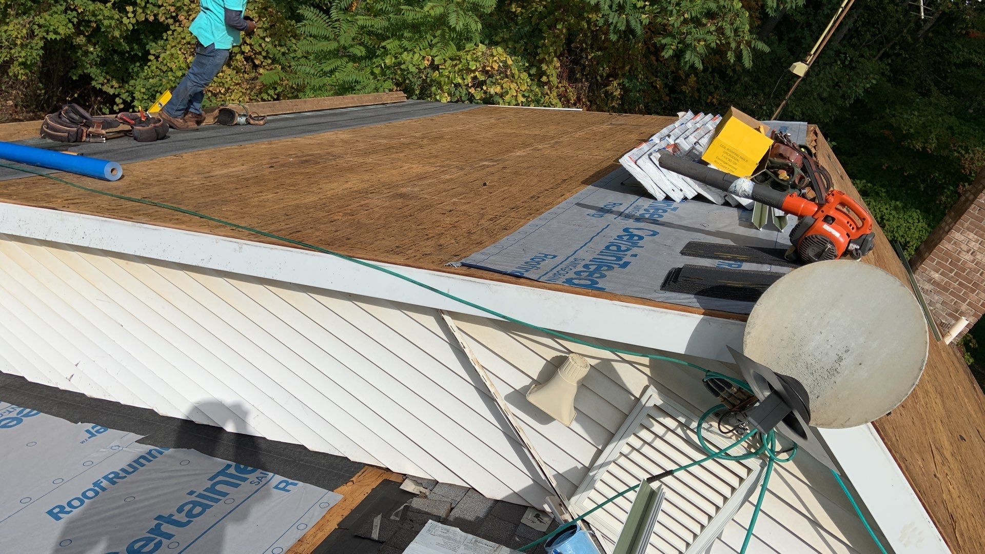 Roof Replacement using CertainTeed Landmark by 180 Contractors