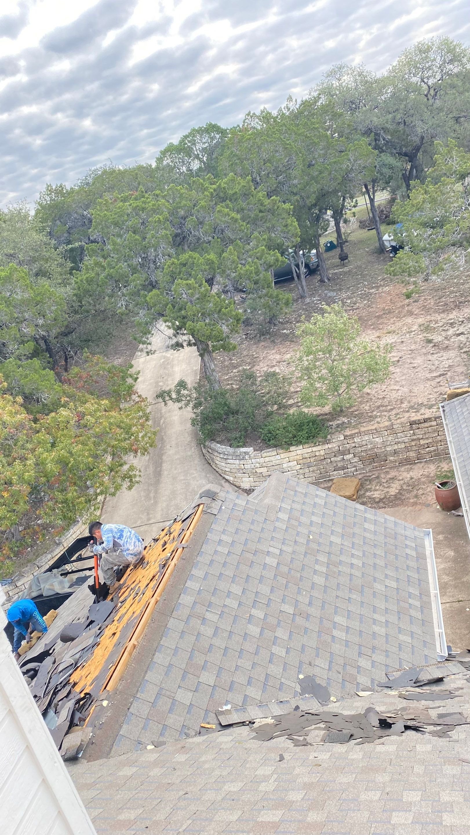 Residential Roof Replacement using Owens Corning 30 year Architectural Shingles by Premier Roofing and Contracting