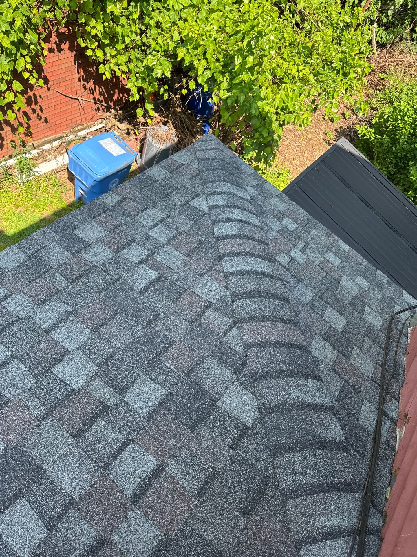 New Britian asphalt shingled roof by DiGiorgi by DiGiorgi Roofing and Siding Inc