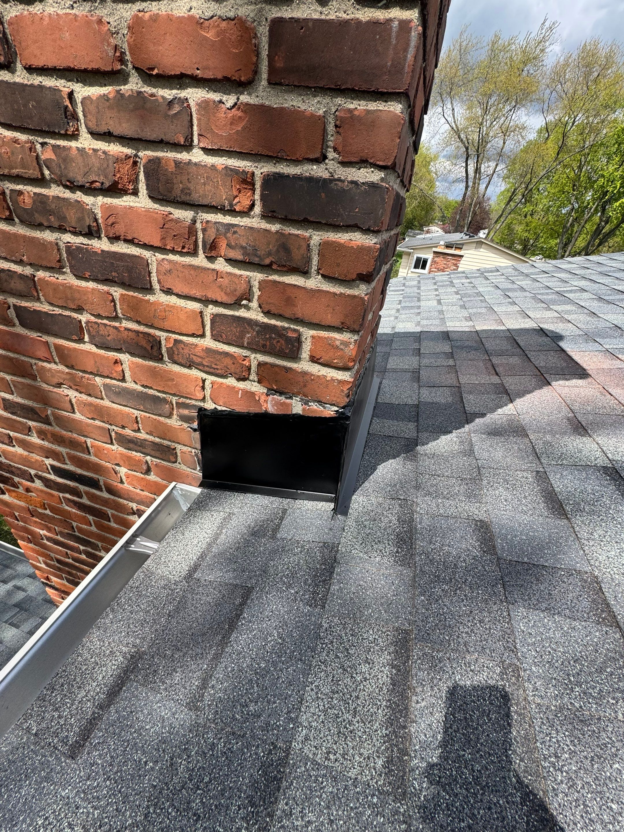 Roof Replacement using Owens Corning Tru Definitions by 180 Contractors
