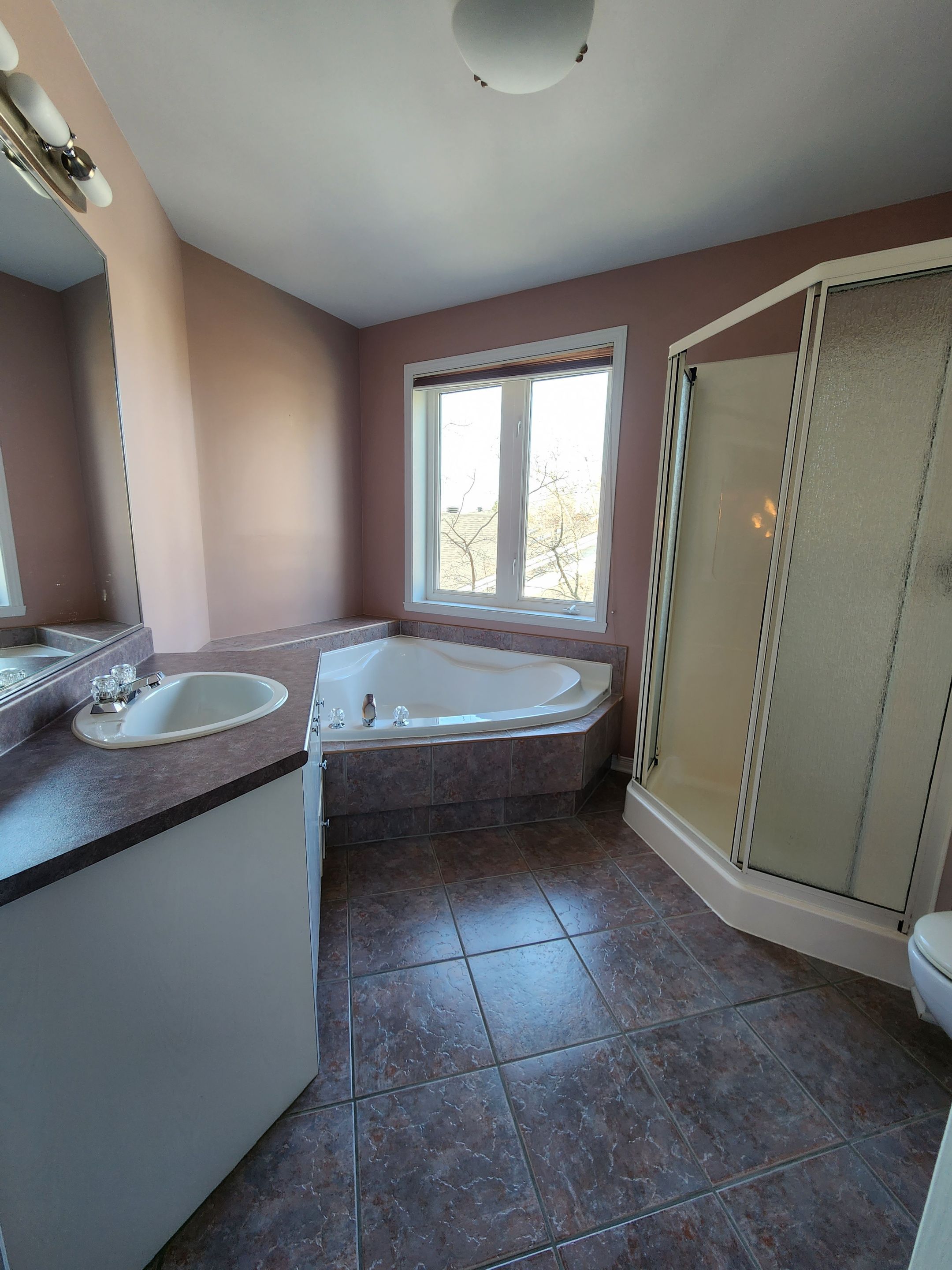 Bathroom remodel by Eco-Nature Construction Inc.
