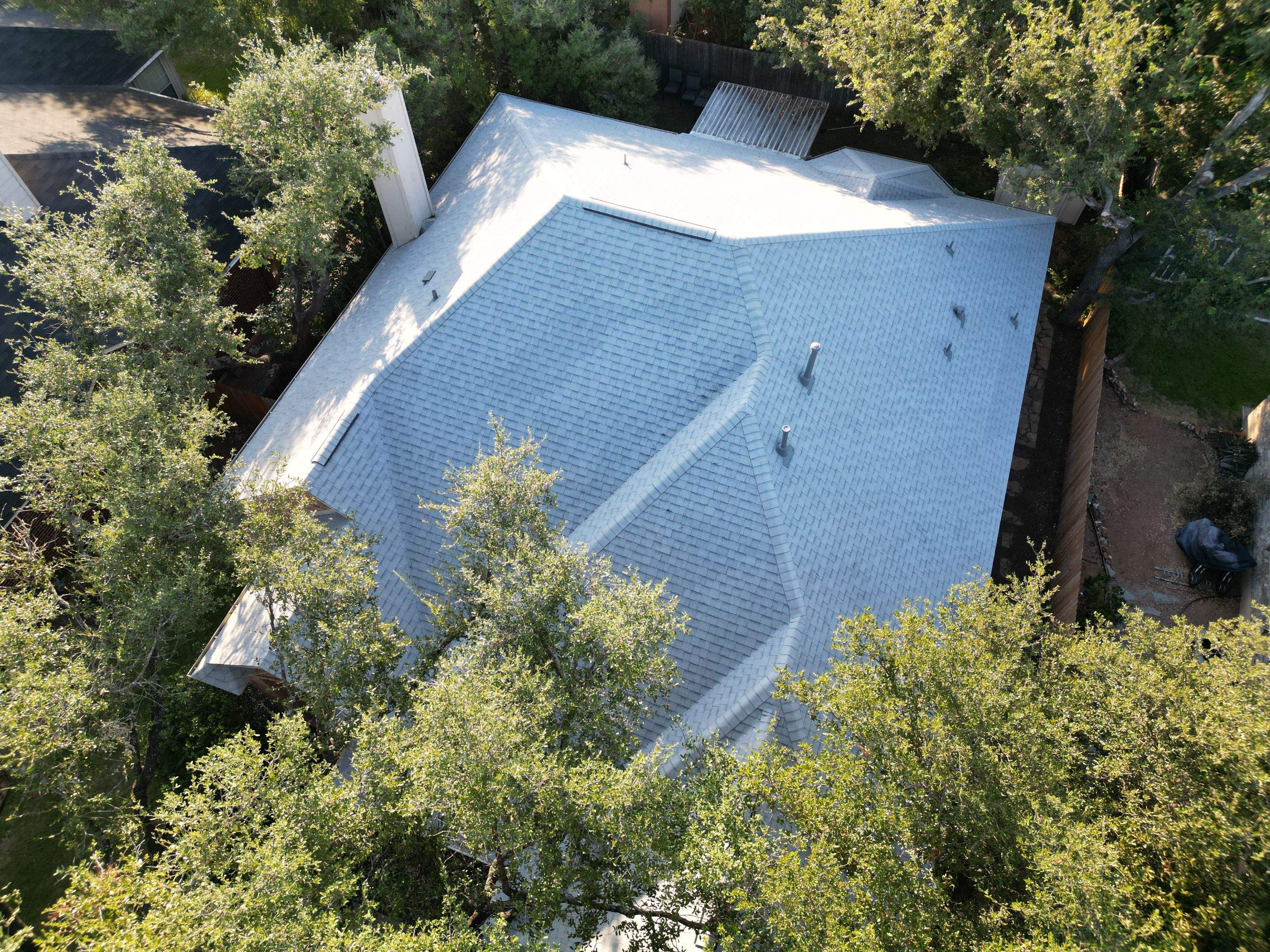 Shasta White - Owens Corning TruDefinition Duration by RoofsOnly.com