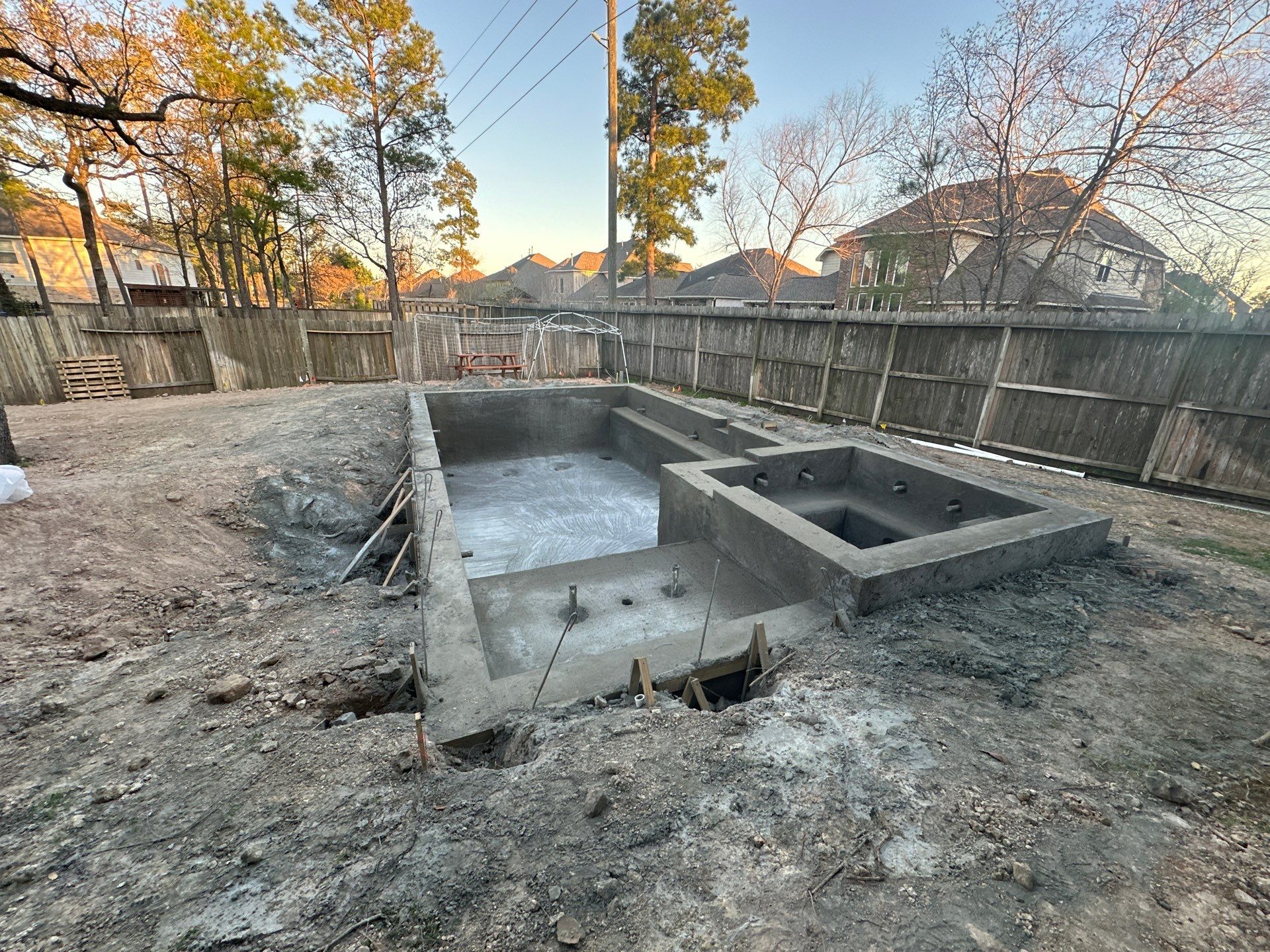 Pool, Patio Cover and Summer Kitchen in Creekside by SophAlx LLC