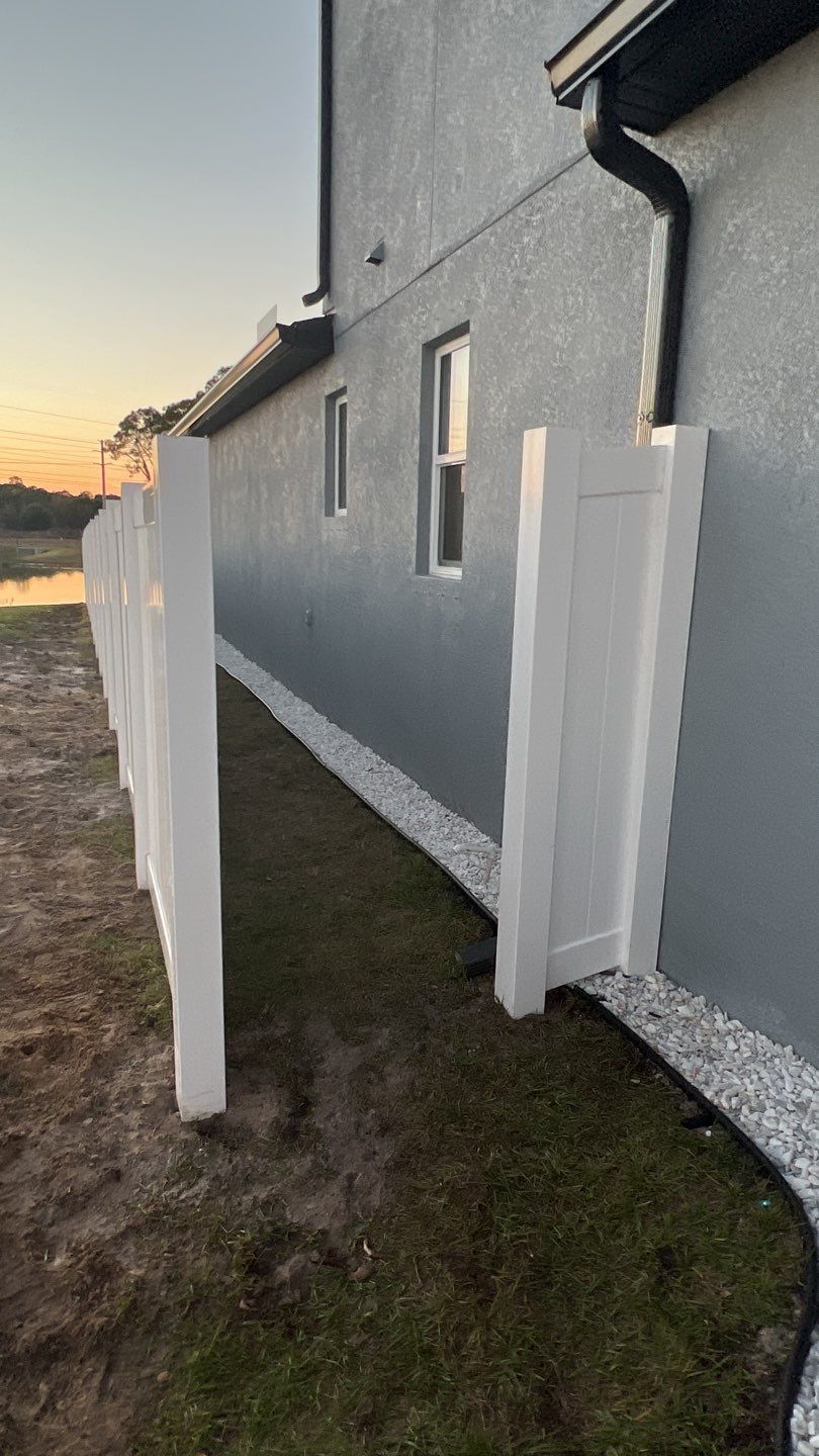 Sarasota, FL 6ft. Tall White Vinyl Privacy Fence & 3 Rail Aluminum Fence by Asap fence and gates, LLC