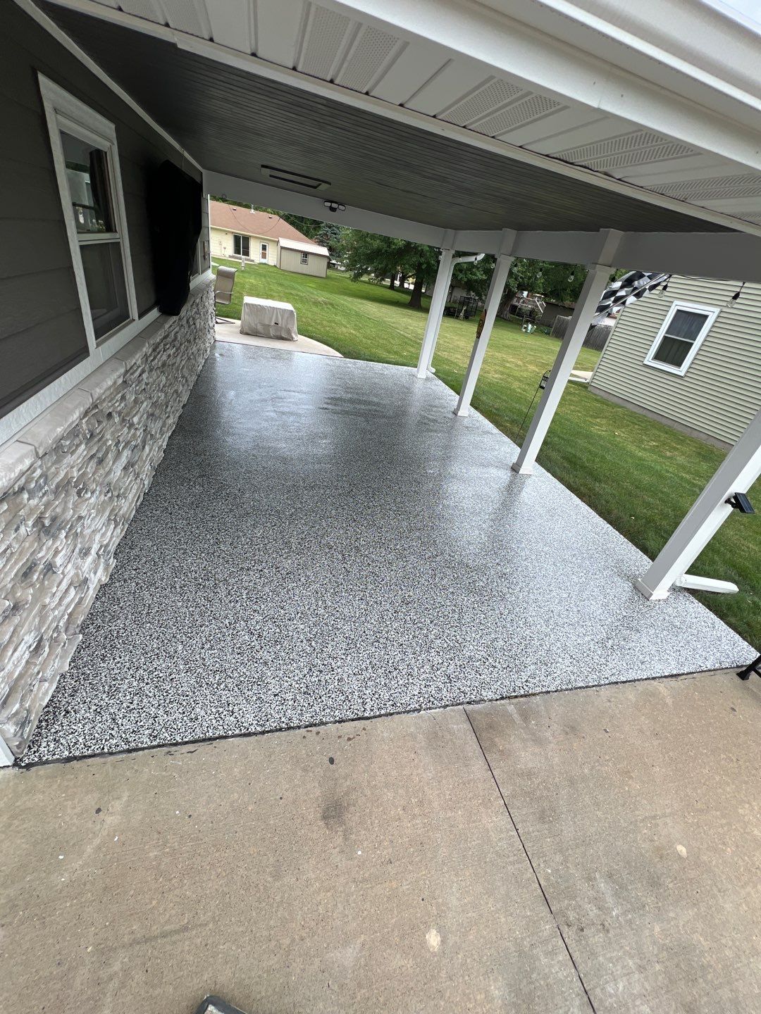 Flake Floor  by Cutting edge painting 