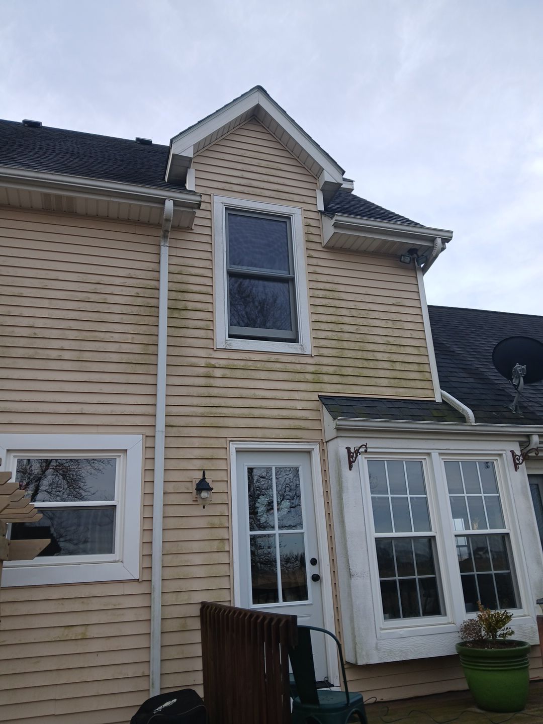 10 Replacement Window Project - Monroeville, IN 46773 by Window World Of Fort Wayne