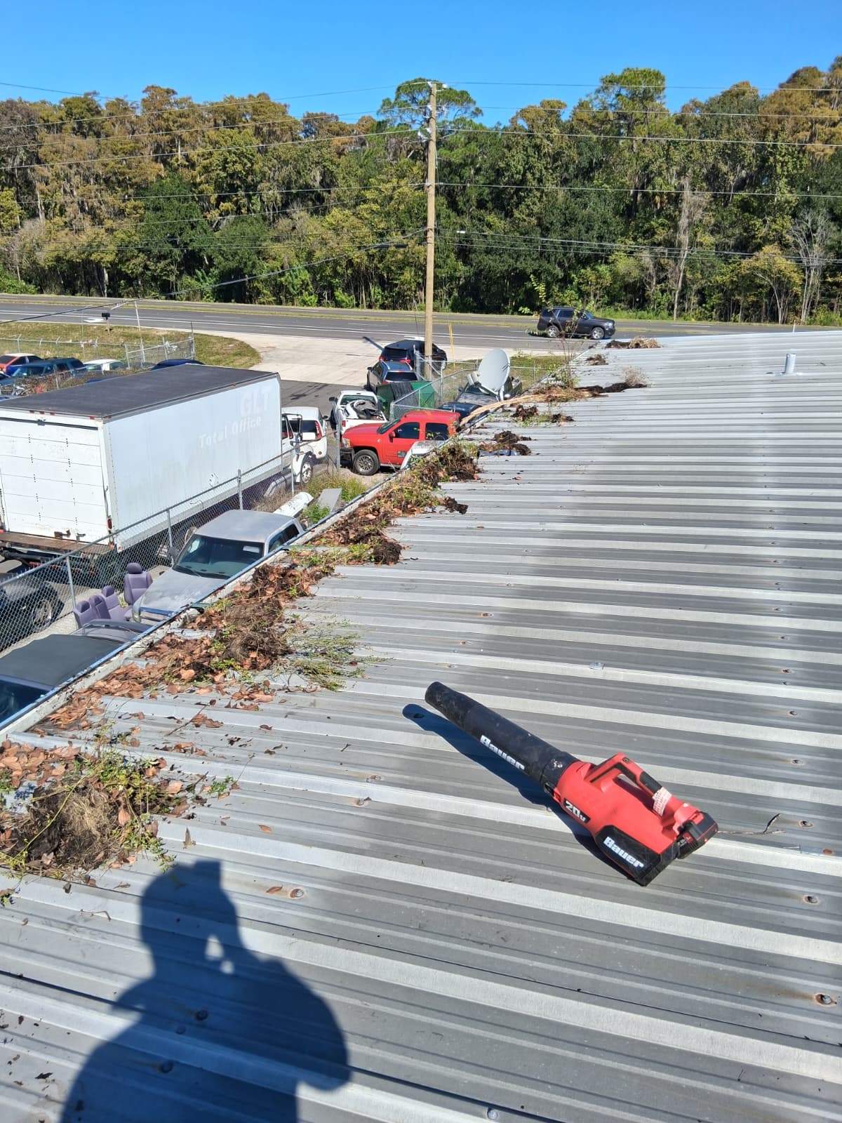Clean Gutters and Seal Seams in Lakeland FL by Gutter Professors