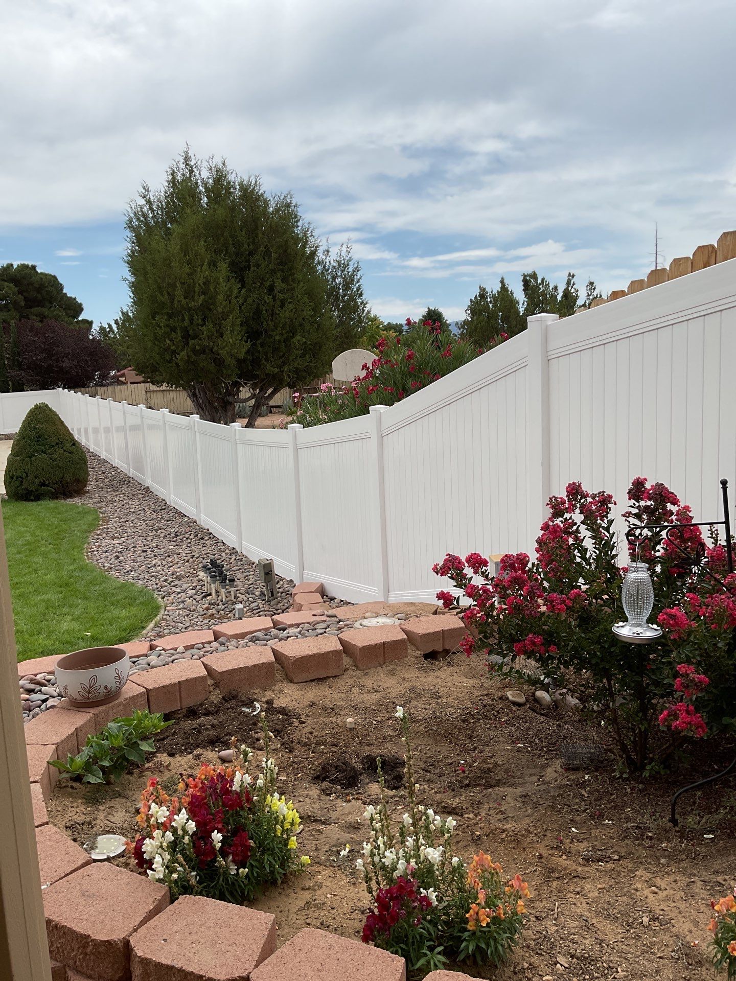 Fence Installation using Vinyl by Fence Guys Inc.