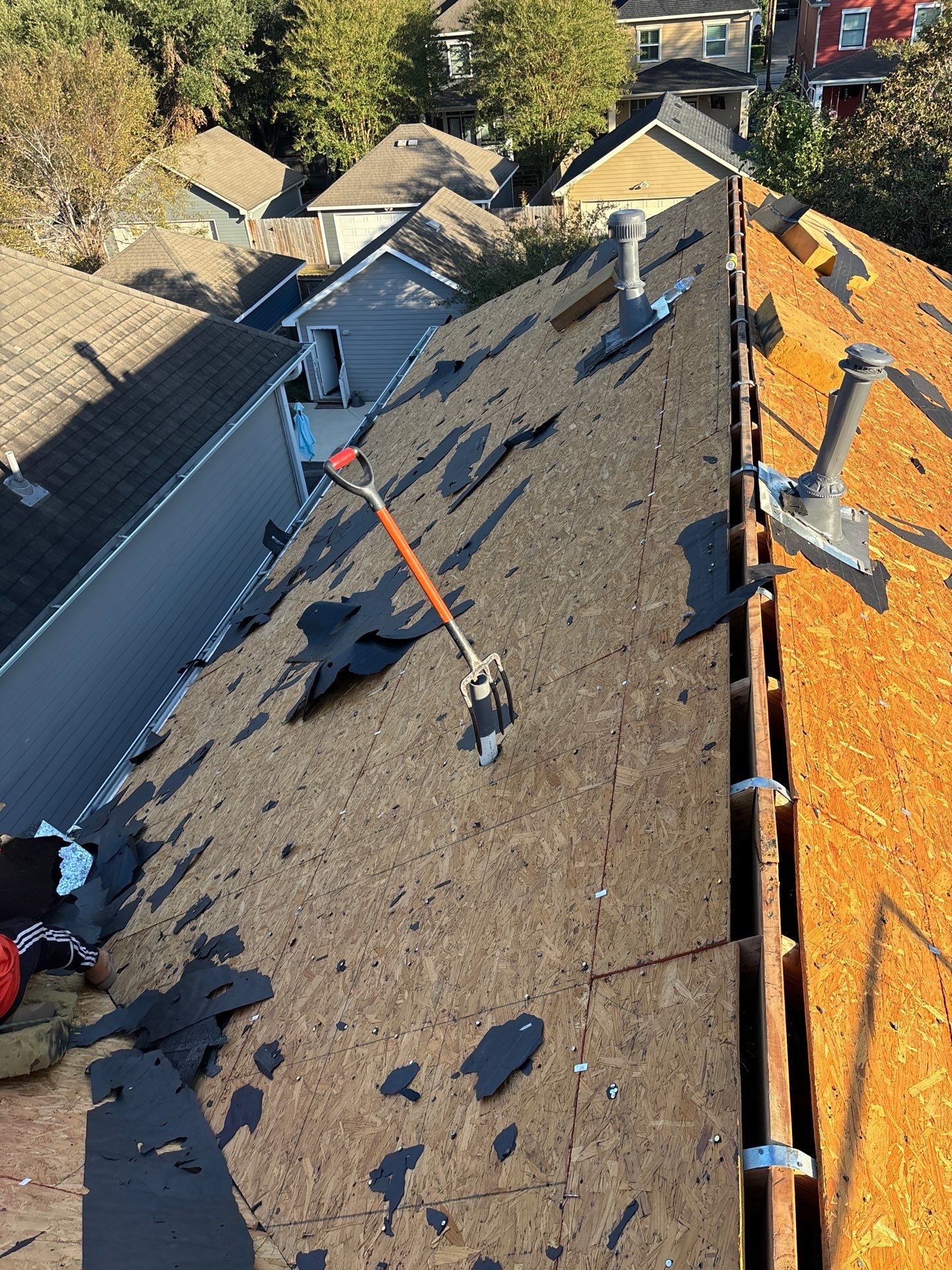 Residential Roofing Installation using Owen's Corning Duration (Lifetime) Shingles by Roof Repair Company