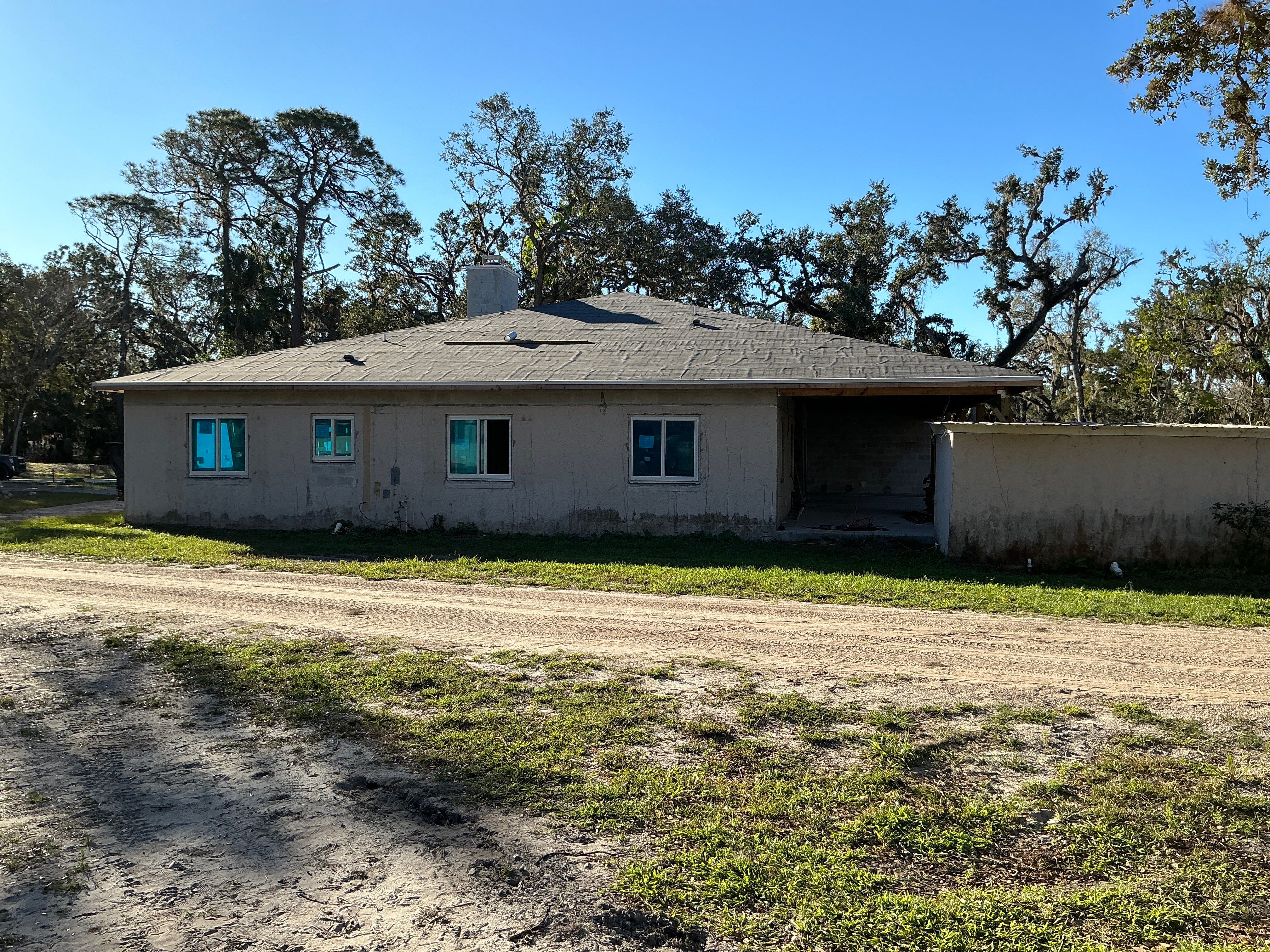 White Aluminum Soffit and Fascia Project in Bradenton FL by Gutter Professors