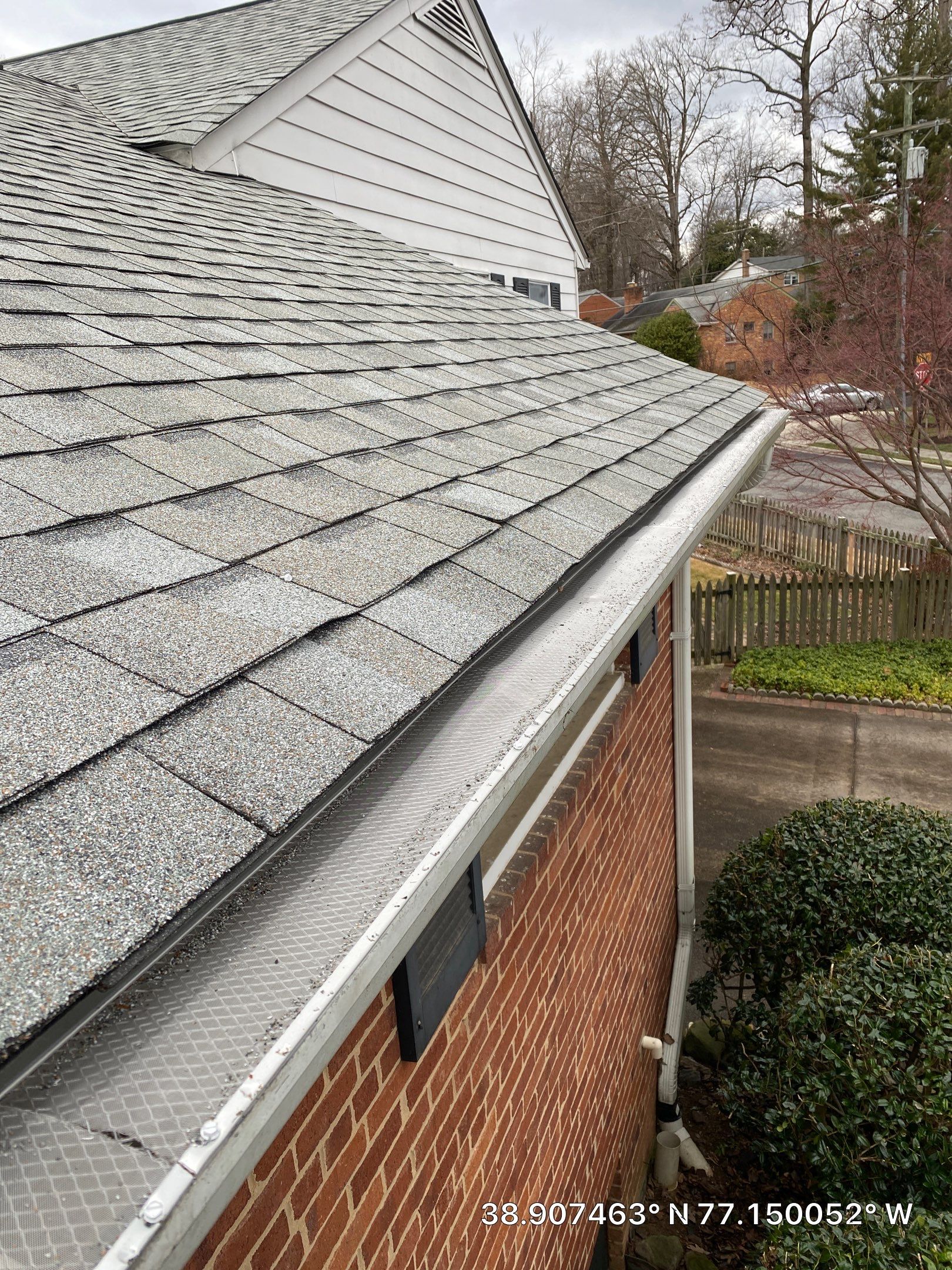 Arlington: CertainTeed Landmark Designer Shingles in Cobblestone Gray by RM Banning, Inc.