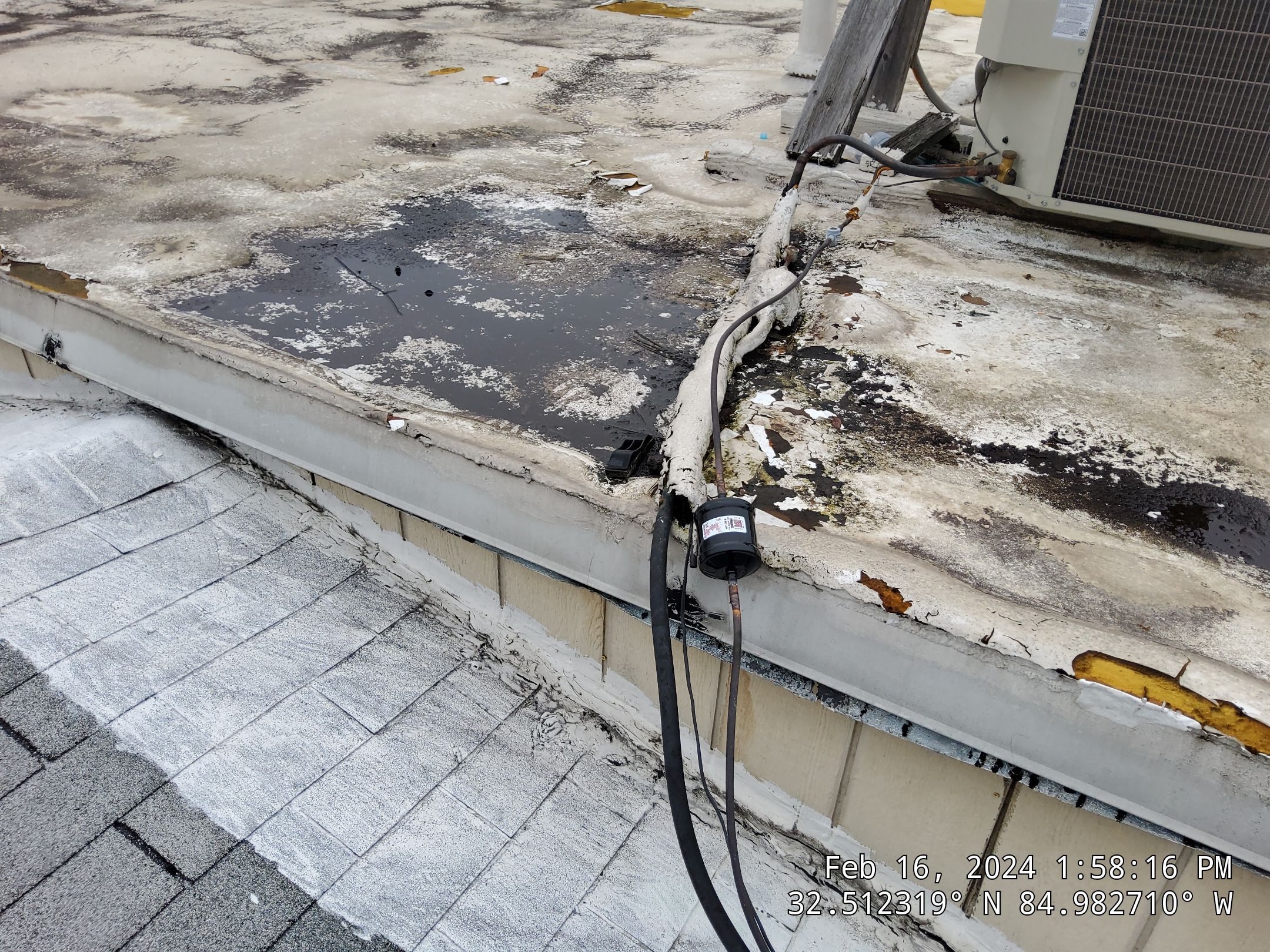 Master Clean Roof and Gutter Cleaning by iGreen Solutions