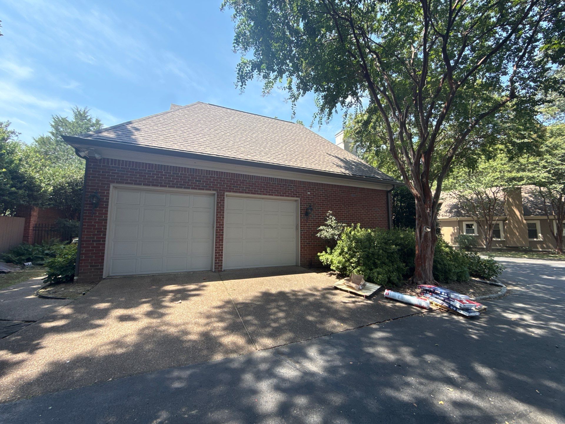 Memphis Residential Roof Replacement with GAF Timberline HDZ Shingles by Revival Roofing Services