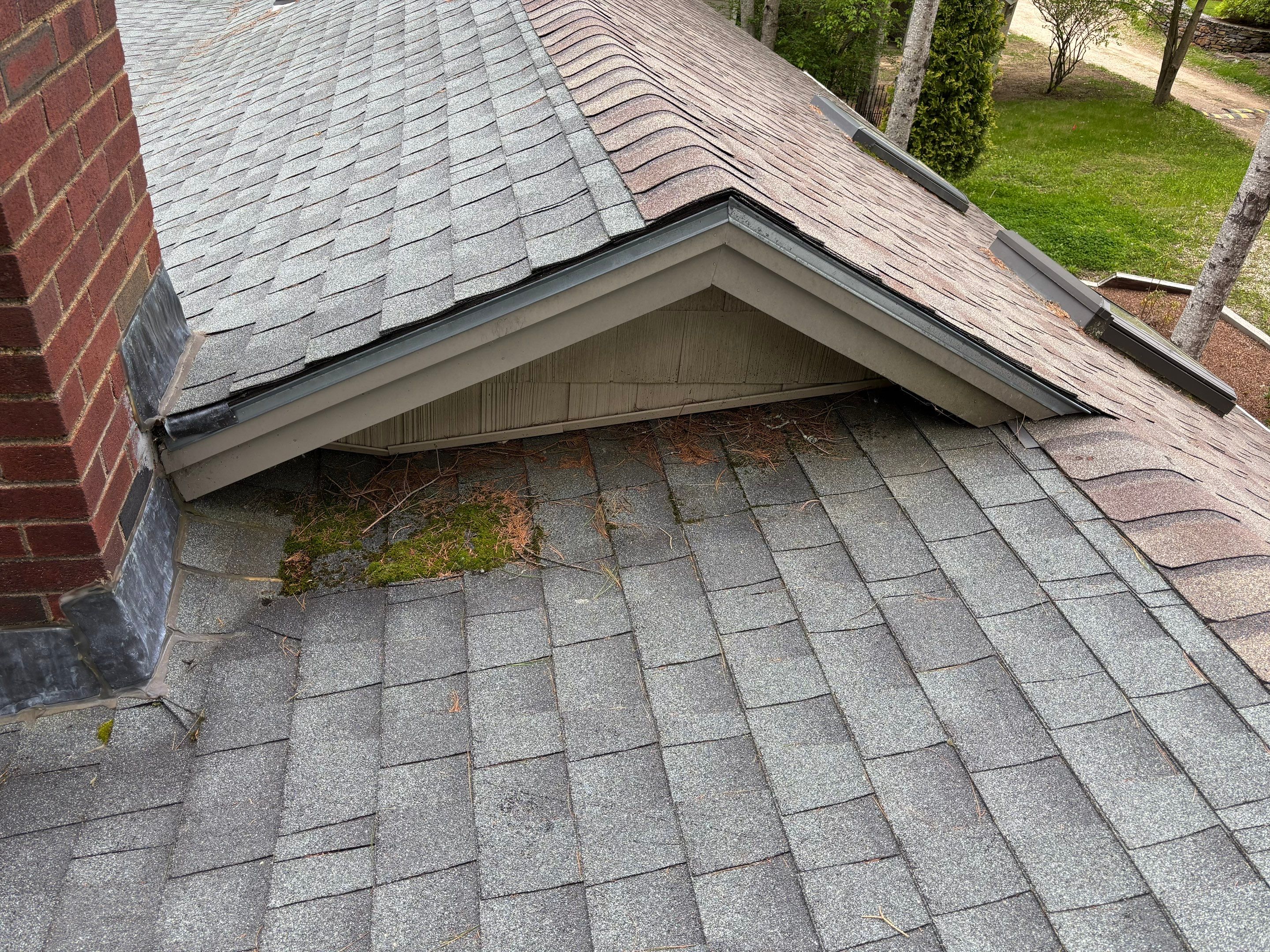 OC Roof Install On The Lake In Deerfield, New Hampshire by Tall pine roofing