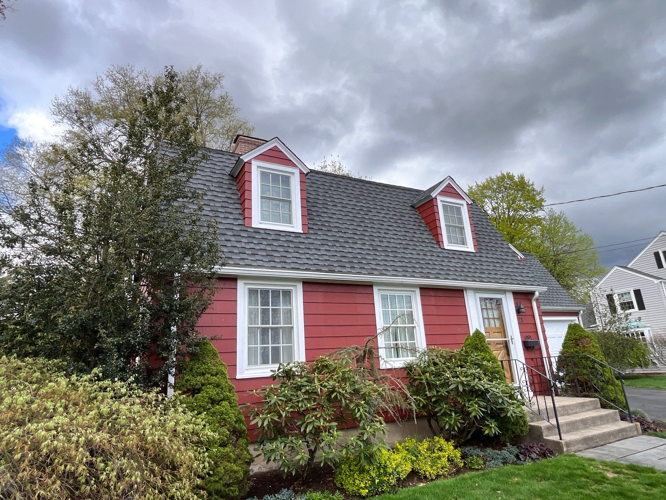 Show stopping shingles professionally and efficiently installed by DiGiorgi Roofing & Siding INC by DiGiorgi Roofing and Siding Inc