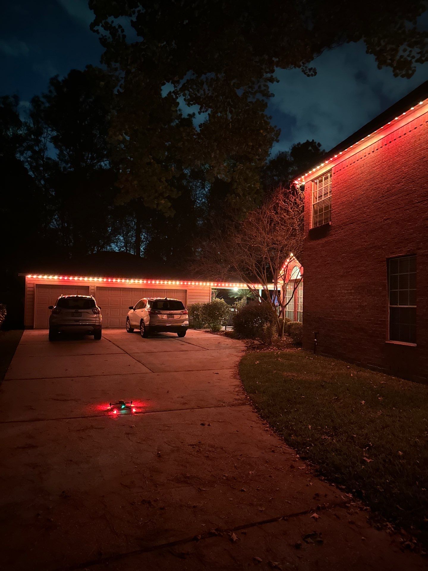 200' Oelo Permanent Holiday Lights by Sirius Roofing