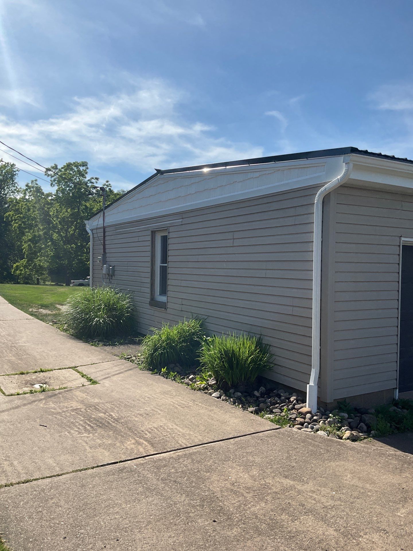 Metal Roofing and Vinyl Siding Replacement in Lewisburg by Esh Builders
