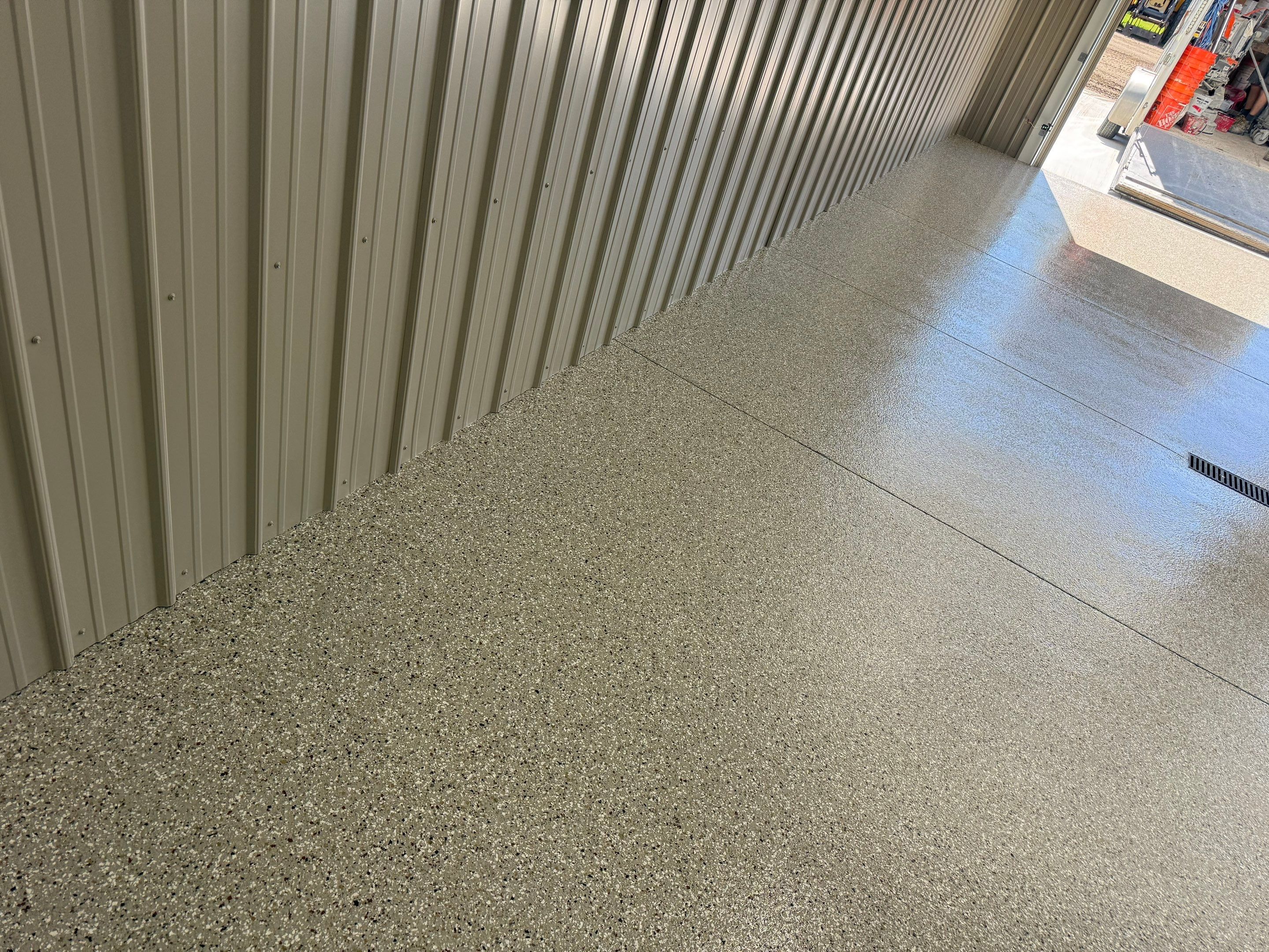 Creekbed Flake Coating in Woonsocket, SD by Select Painting, Coatings & Garage Cabinets