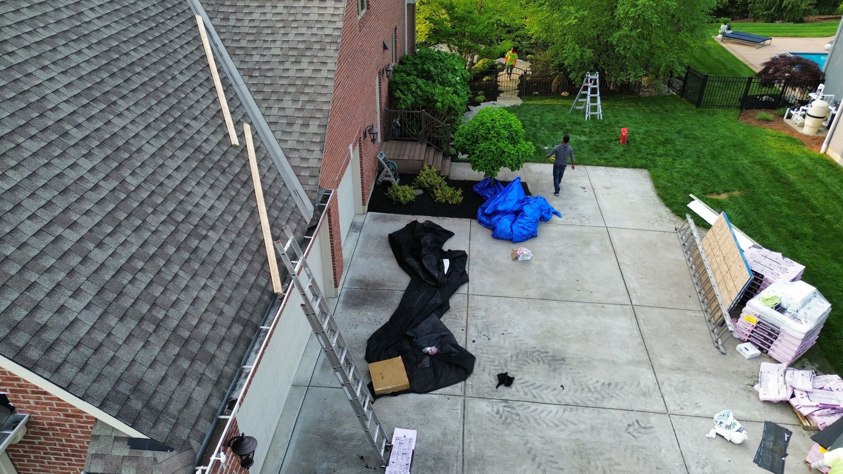 Residential Roofing Installation using Duration Series Shingles - Colonial Slate by RoofX 