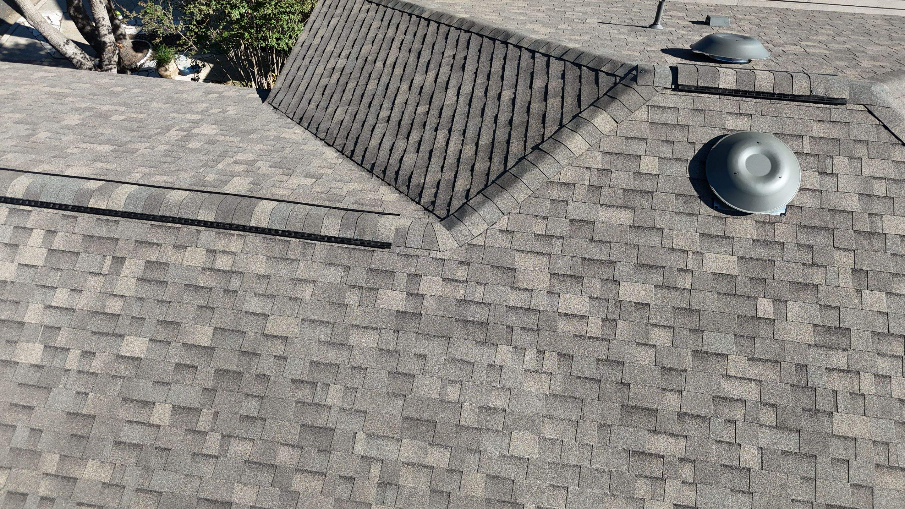 Weathered Wood - Malarkey Vista by RoofsOnly.com