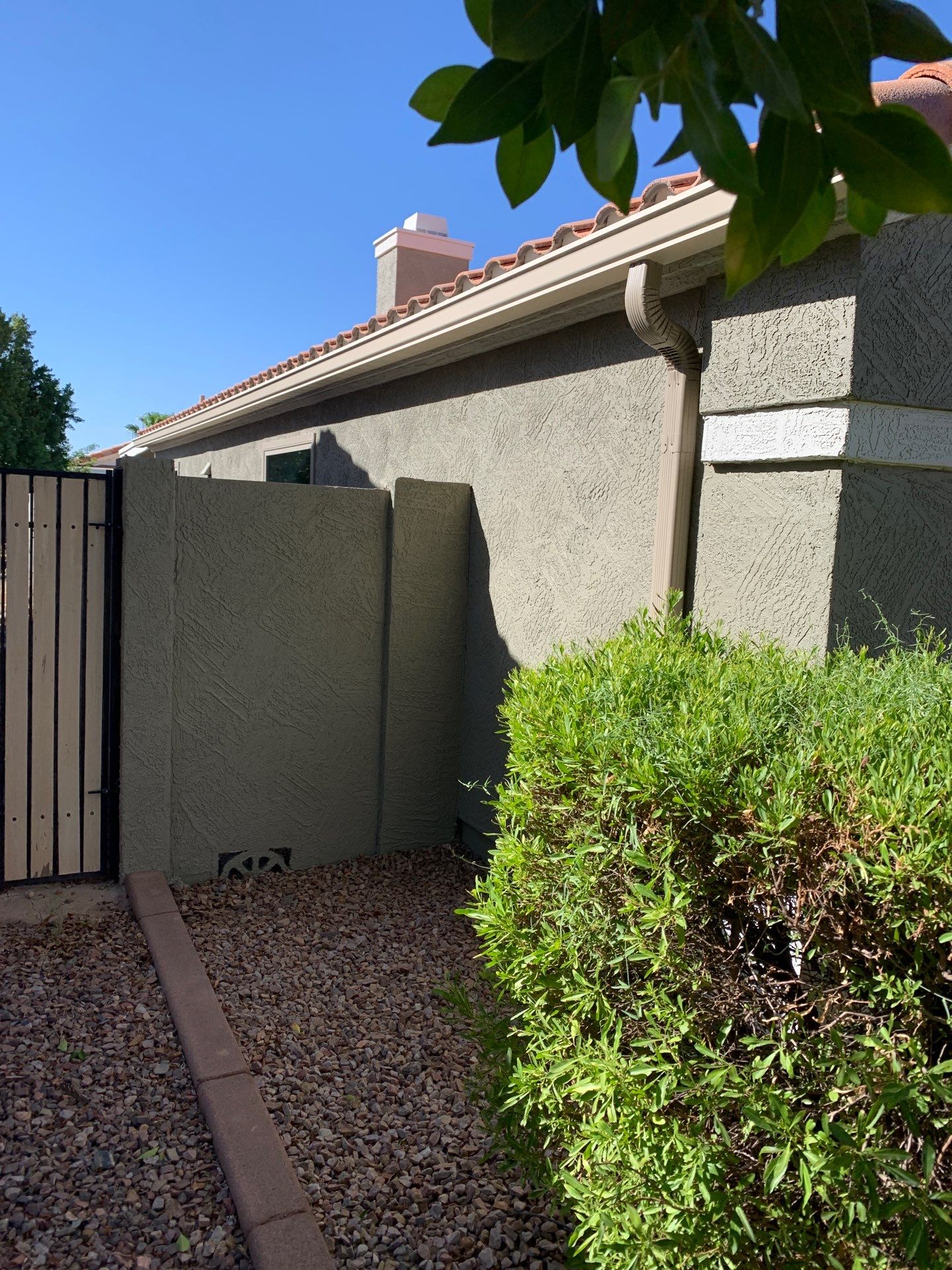 Exterior Painting - Glendale by Crash of Rhinos Painting & Garage Floors