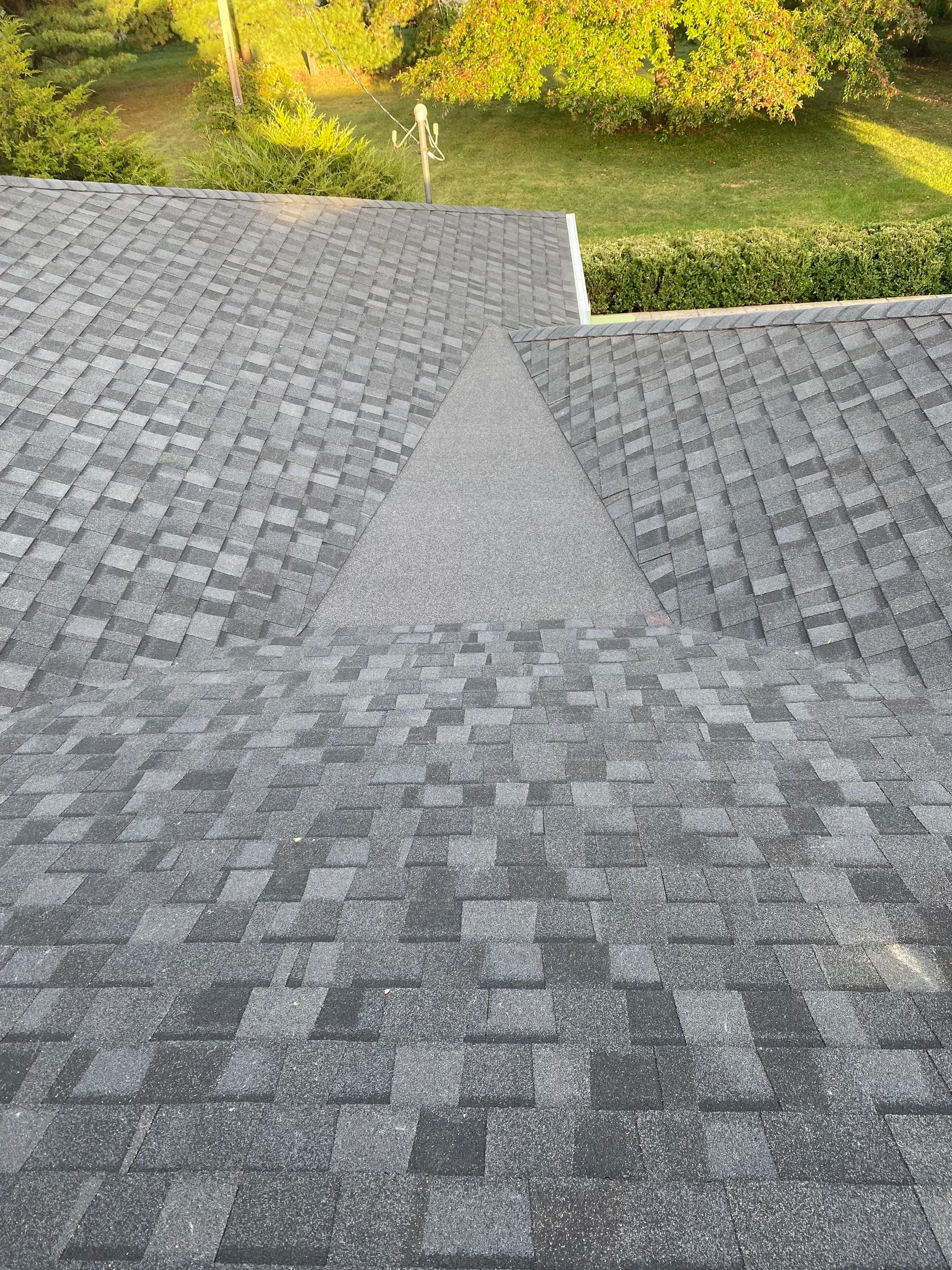 Landmark Pro Installation in Lewis Center by Best Roofing & Siding Company