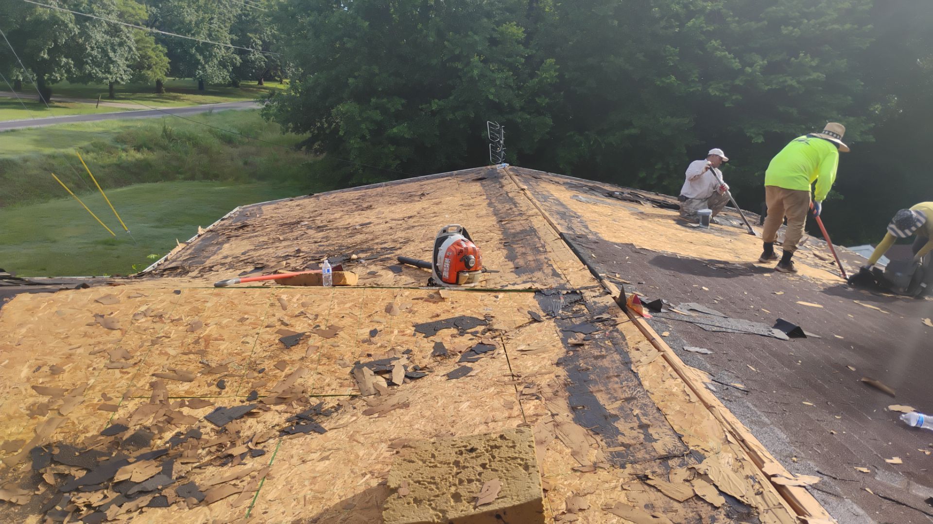 Taylor Roof by BROCK BUILDERS 